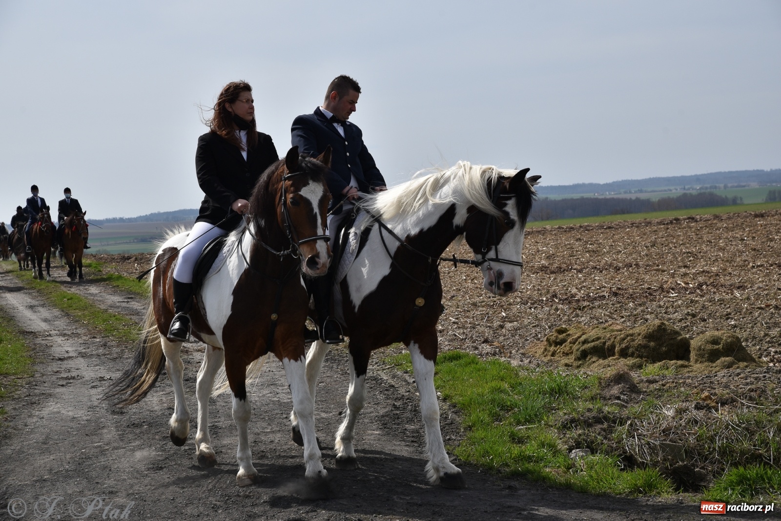 Zdjęcie w galerii na portalu naszraciborz.pl: Wielkanocne procesje konne w obiektywie [FOTO] wiadomości z regionu