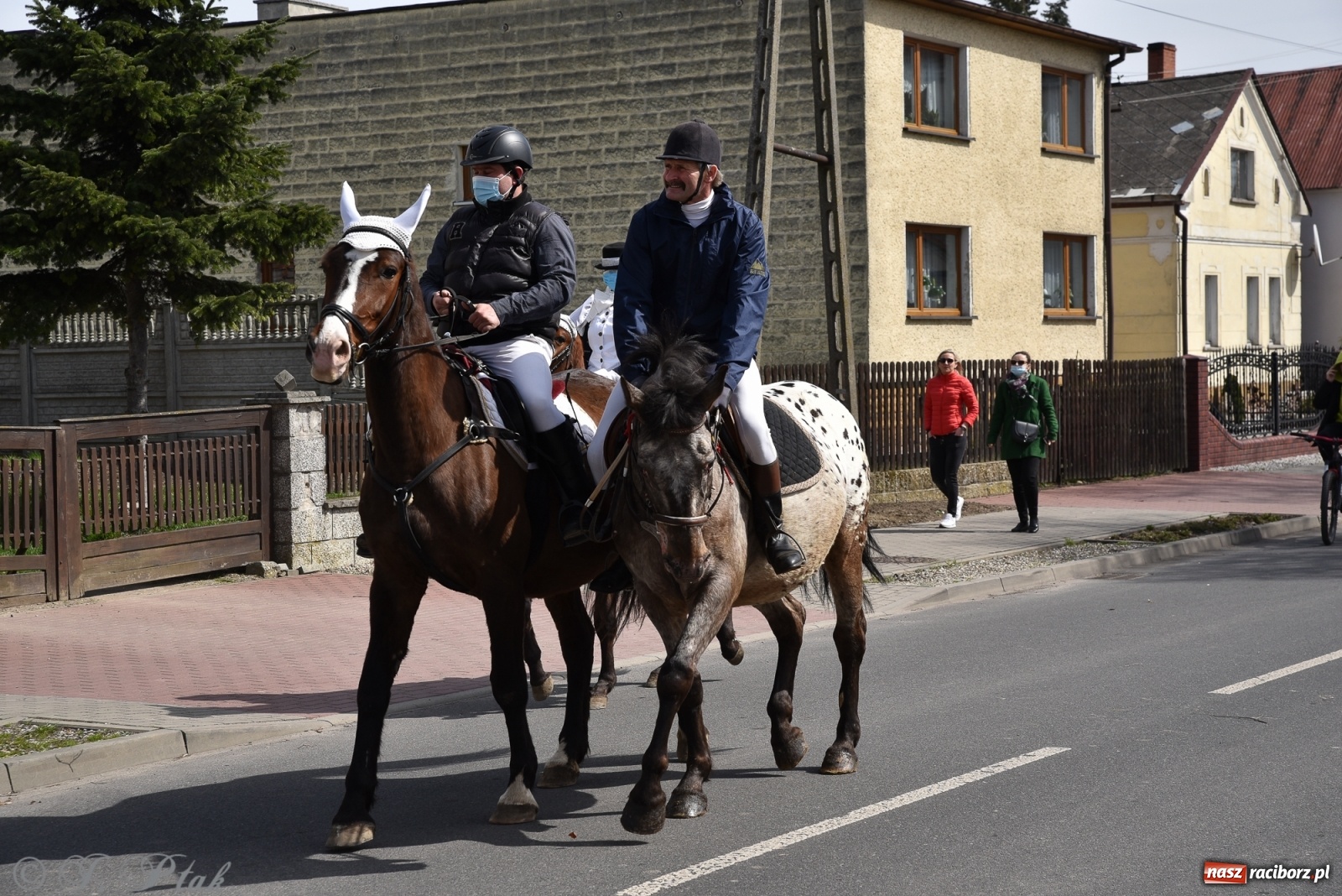 Zdjęcie w galerii na portalu naszraciborz.pl: Wielkanocne procesje konne w obiektywie [FOTO] wiadomości z regionu