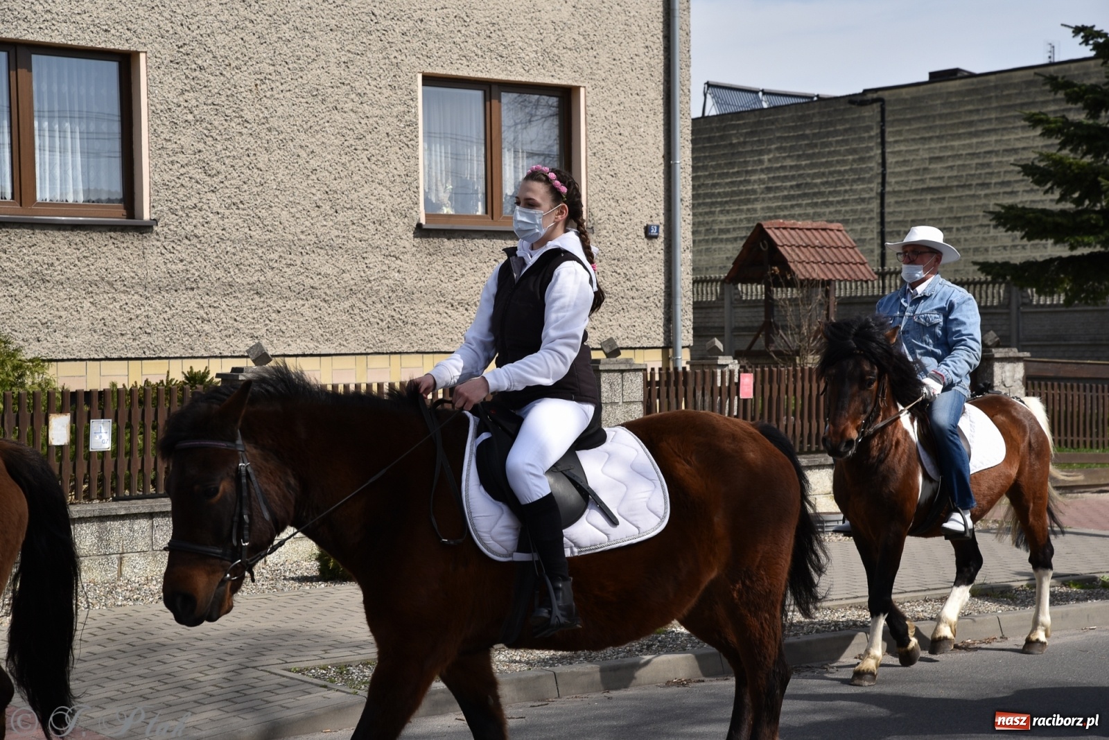 Zdjęcie w galerii na portalu naszraciborz.pl: Wielkanocne procesje konne w obiektywie [FOTO] wiadomości z regionu
