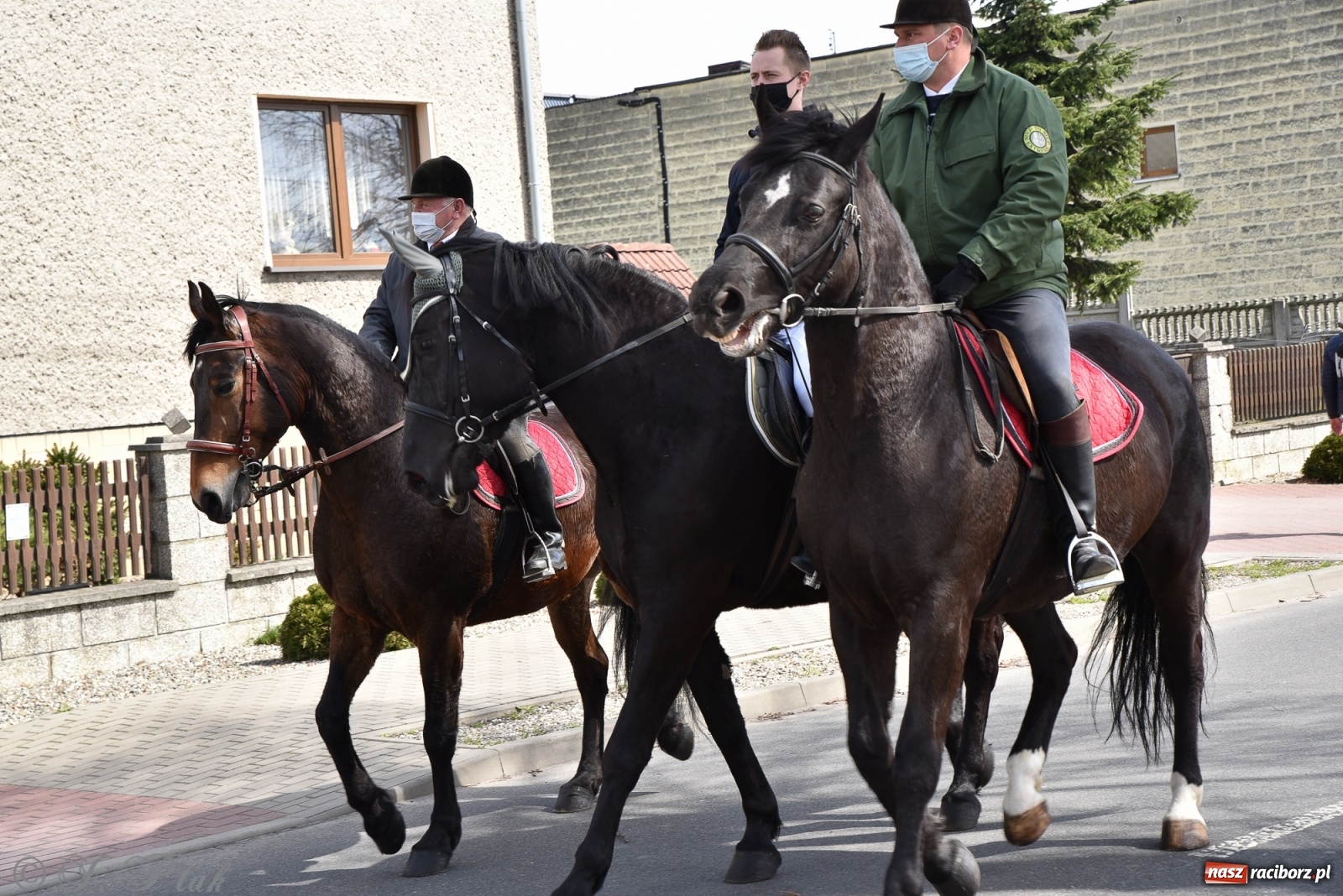 Zdjęcie w galerii na portalu naszraciborz.pl: Wielkanocne procesje konne w obiektywie [FOTO] wiadomości z regionu