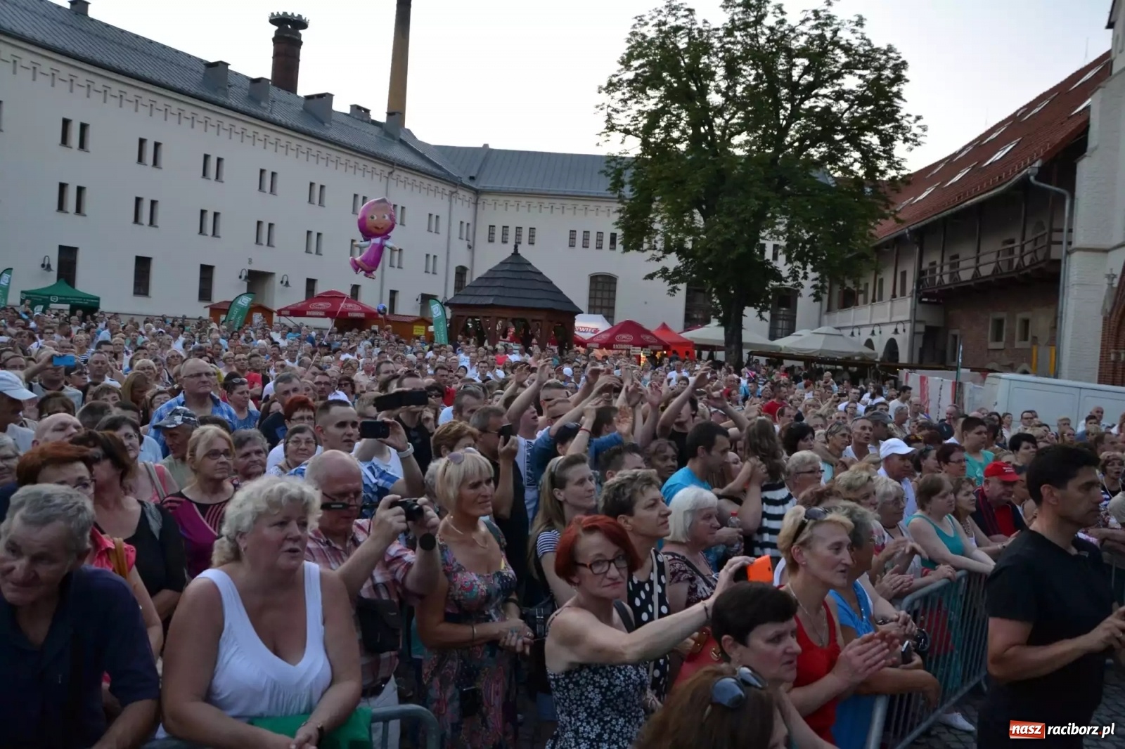 Zdjęcie w galerii na portalu naszraciborz.pl: Raciborskie koncerty Krzysztofa Krawczyka [FOTO i WIDEO] wiadomości z regionu