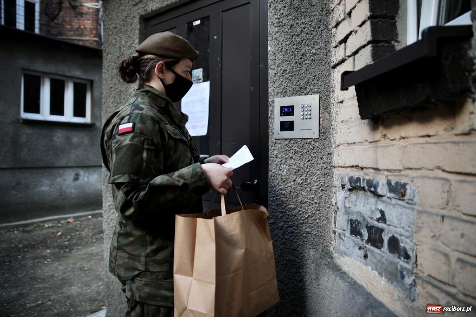 Zdjęcie w galerii na portalu naszraciborz.pl: Jak wyglądała świąteczna służba śląskich terytorialsów? wiadomości z regionu