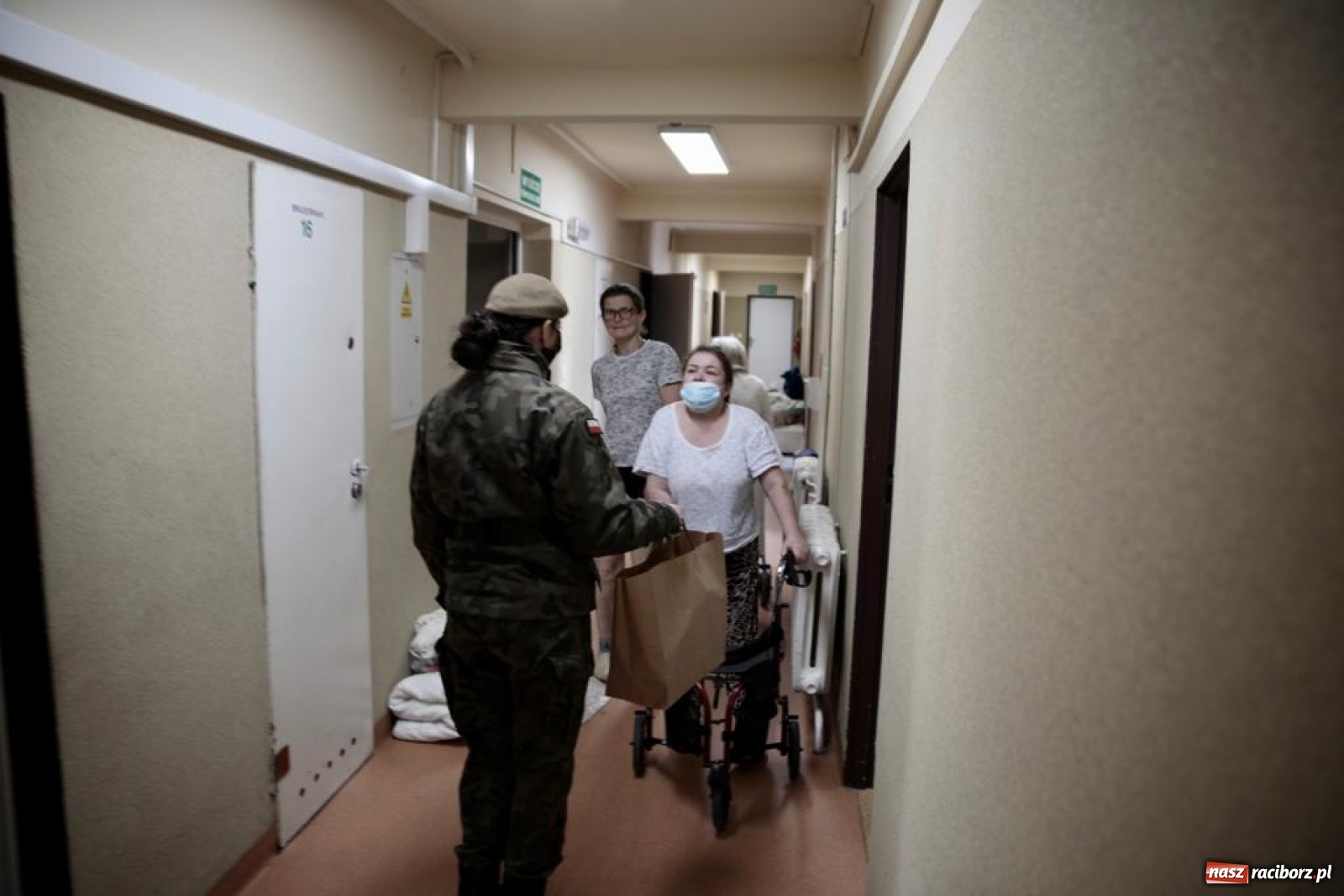 Zdjęcie w galerii na portalu naszraciborz.pl: Jak wyglądała świąteczna służba śląskich terytorialsów? wiadomości z regionu