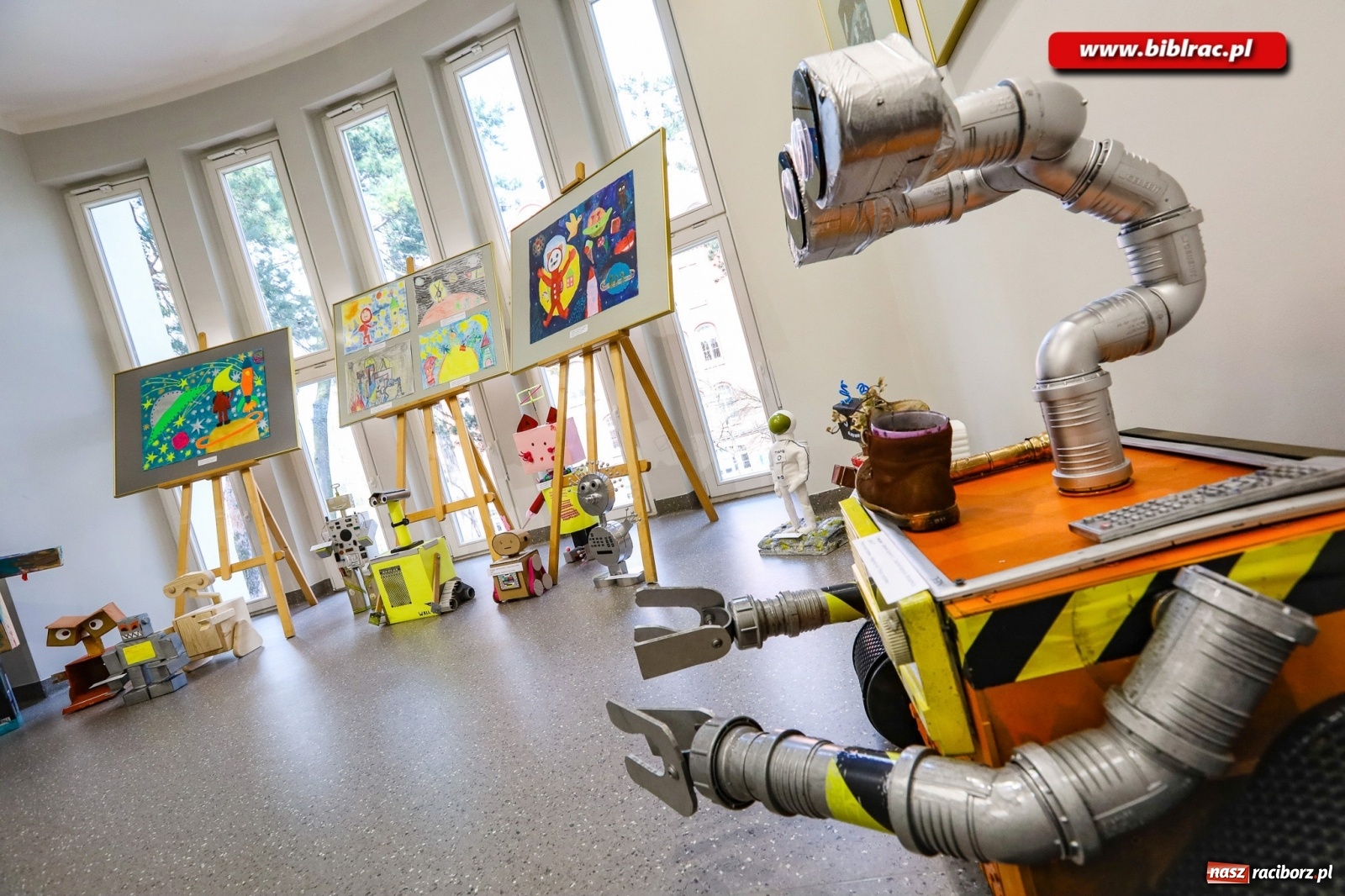Zdjęcie w galerii na portalu naszraciborz.pl: Konkurs plastyczny Bajki Robotów rozstrzygnięty [FOTO] wiadomości z regionu