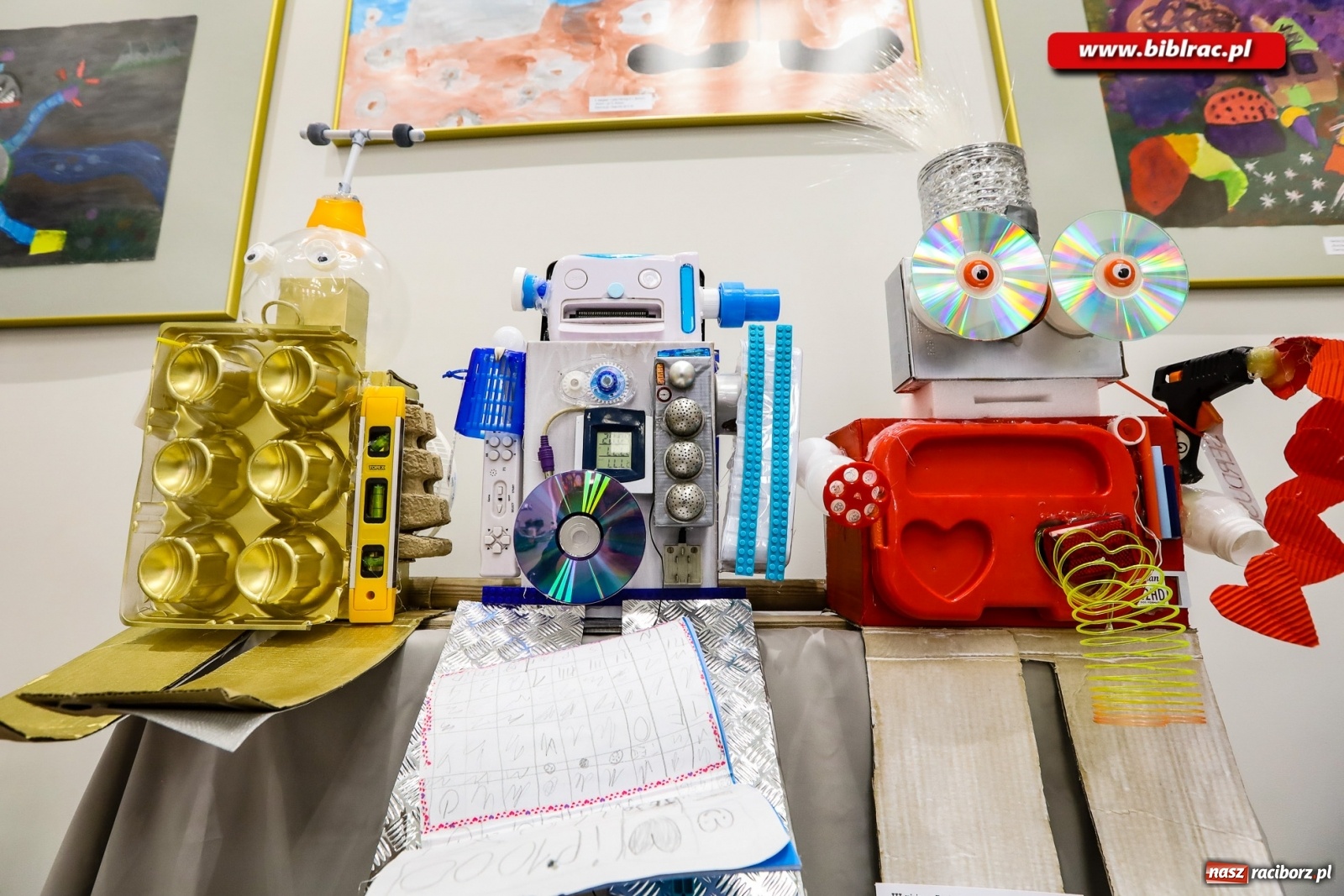 Zdjęcie w galerii na portalu naszraciborz.pl: Konkurs plastyczny Bajki Robotów rozstrzygnięty [FOTO] wiadomości z regionu