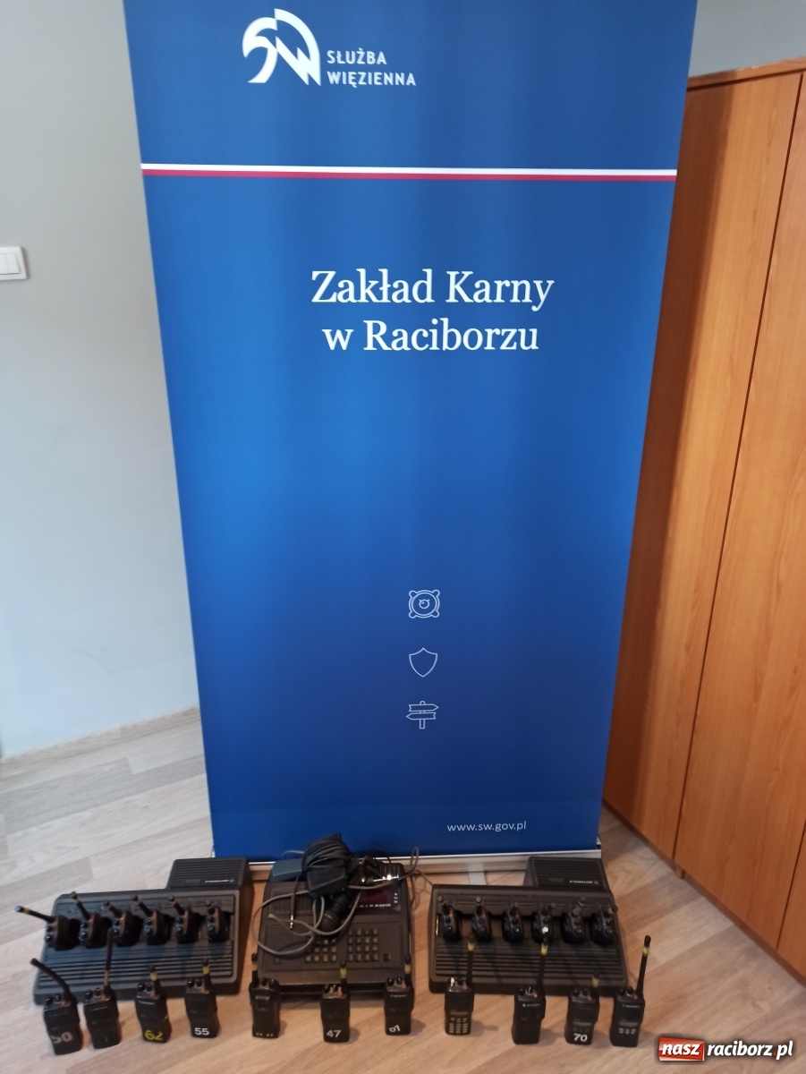 Zdjęcie w galerii na portalu naszraciborz.pl: Raciborscy więziennicy wspierają OSP wiadomości z regionu