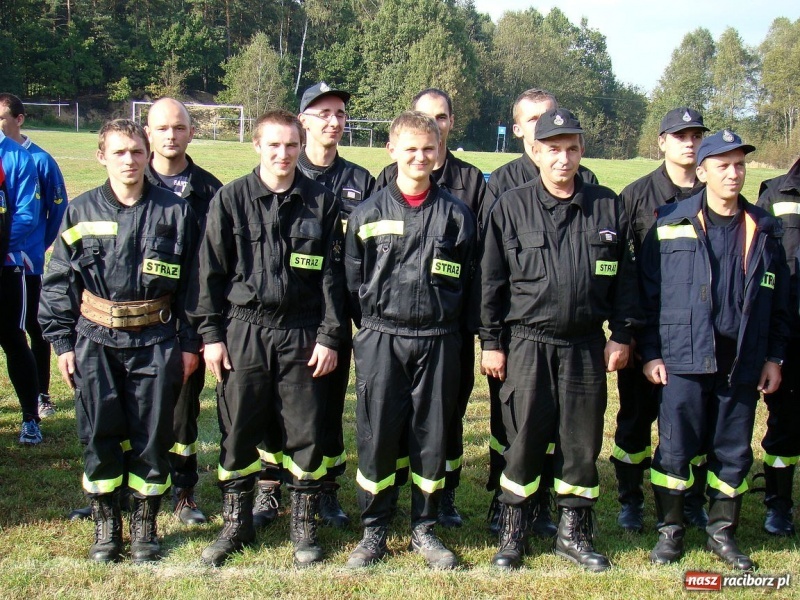 Zdjęcie w galerii na portalu naszraciborz.pl: Strażacy świętowali dekadę współpracy wiadomości z regionu