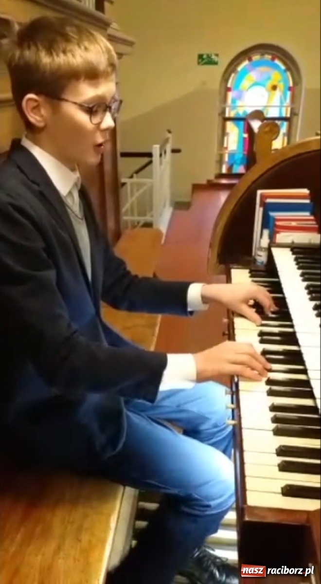 Zdjęcie w galerii na portalu naszraciborz.pl: Każdy wyśpiewał sobie nagrodę. Sukcesy uczniów ZSP nr 3 wiadomości z regionu