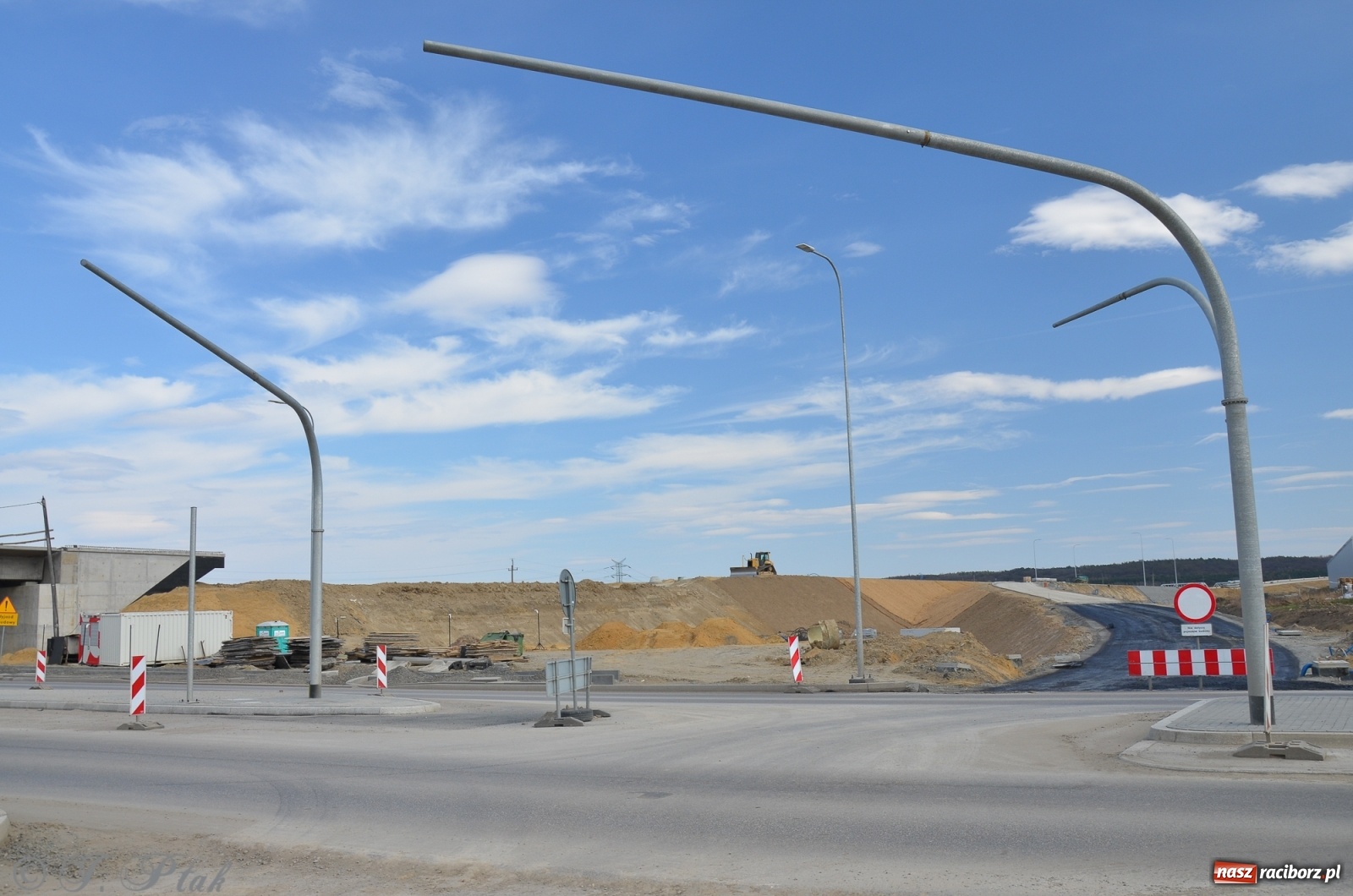 Zdjęcie w galerii na portalu naszraciborz.pl: Wschodnia obwodnica Raciborza rośnie jak na drożdżach [FOTO i WIDEO] wiadomości z regionu