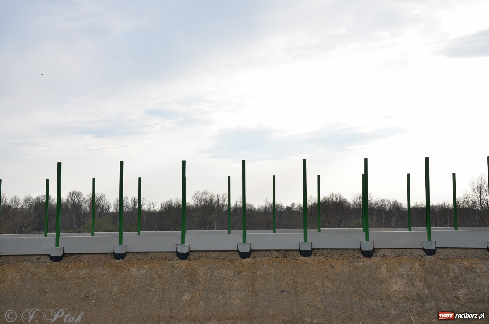 Zdjęcie w galerii na portalu naszraciborz.pl: Wschodnia obwodnica Raciborza rośnie jak na drożdżach [FOTO i WIDEO] wiadomości z regionu