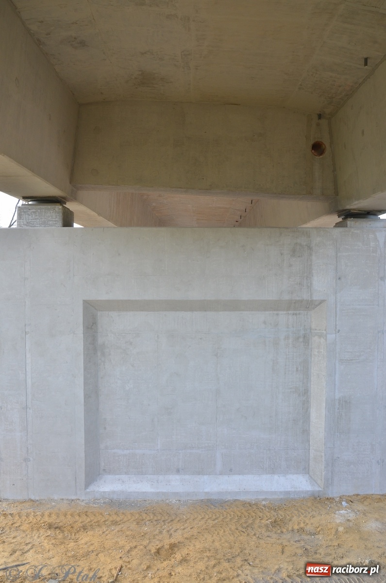 Zdjęcie w galerii na portalu naszraciborz.pl: Wschodnia obwodnica Raciborza rośnie jak na drożdżach [FOTO i WIDEO] wiadomości z regionu