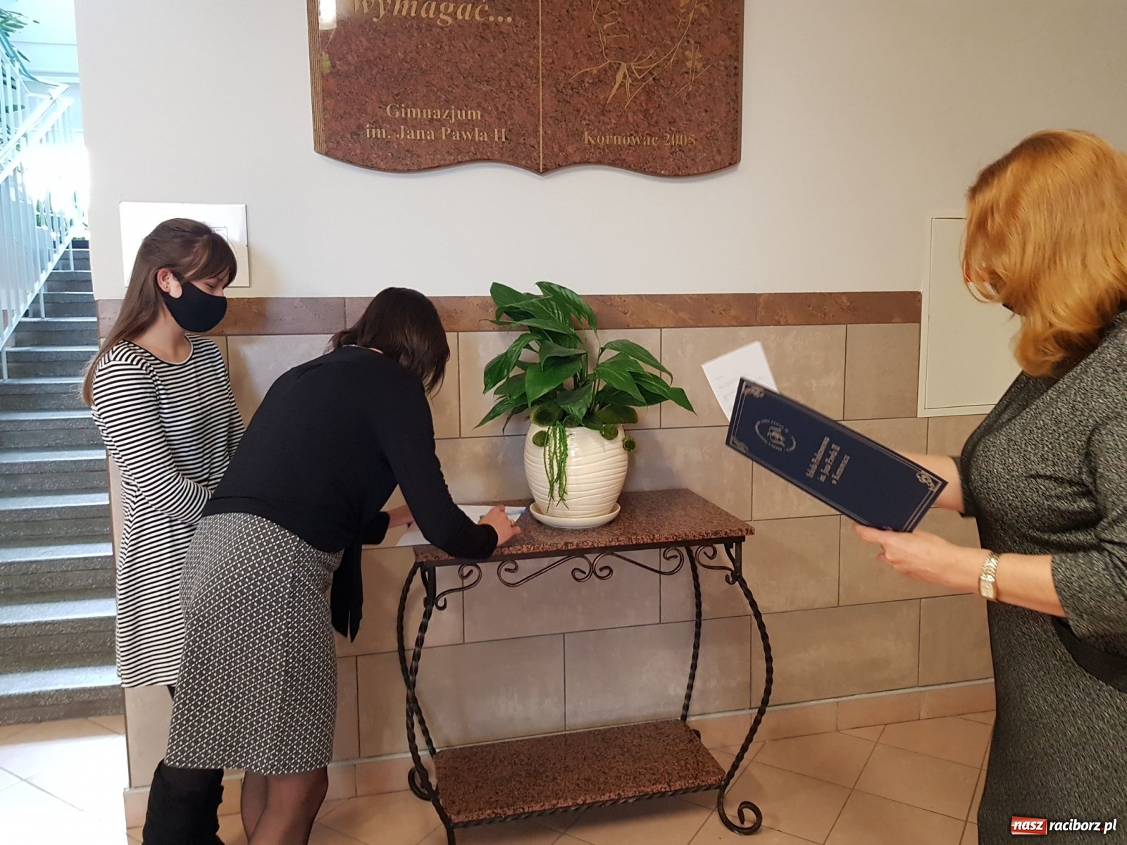 Zdjęcie w galerii na portalu naszraciborz.pl: Naukowe sukcesy Julii Sobczak wiadomości z regionu