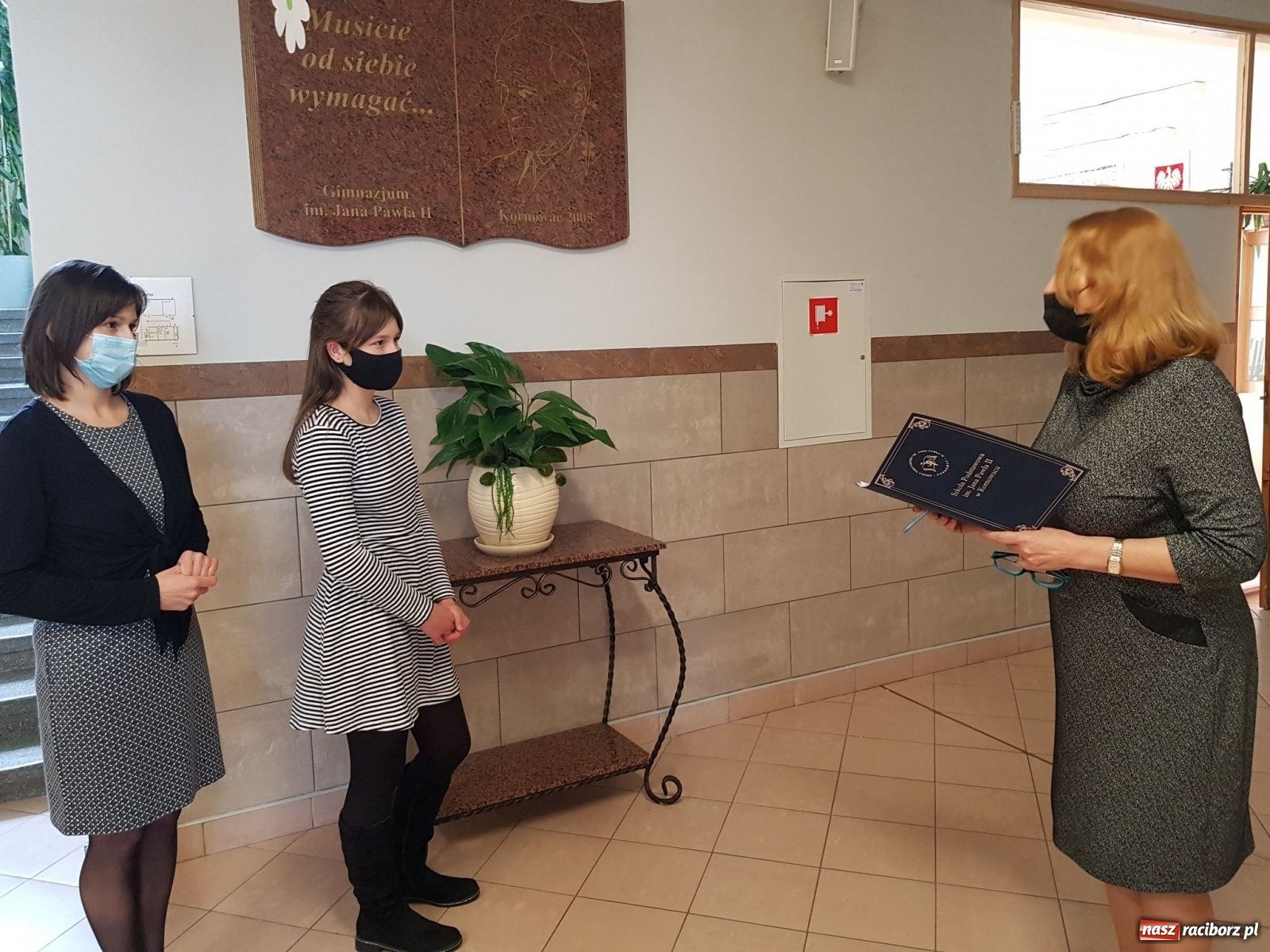 Zdjęcie w galerii na portalu naszraciborz.pl: Naukowe sukcesy Julii Sobczak wiadomości z regionu