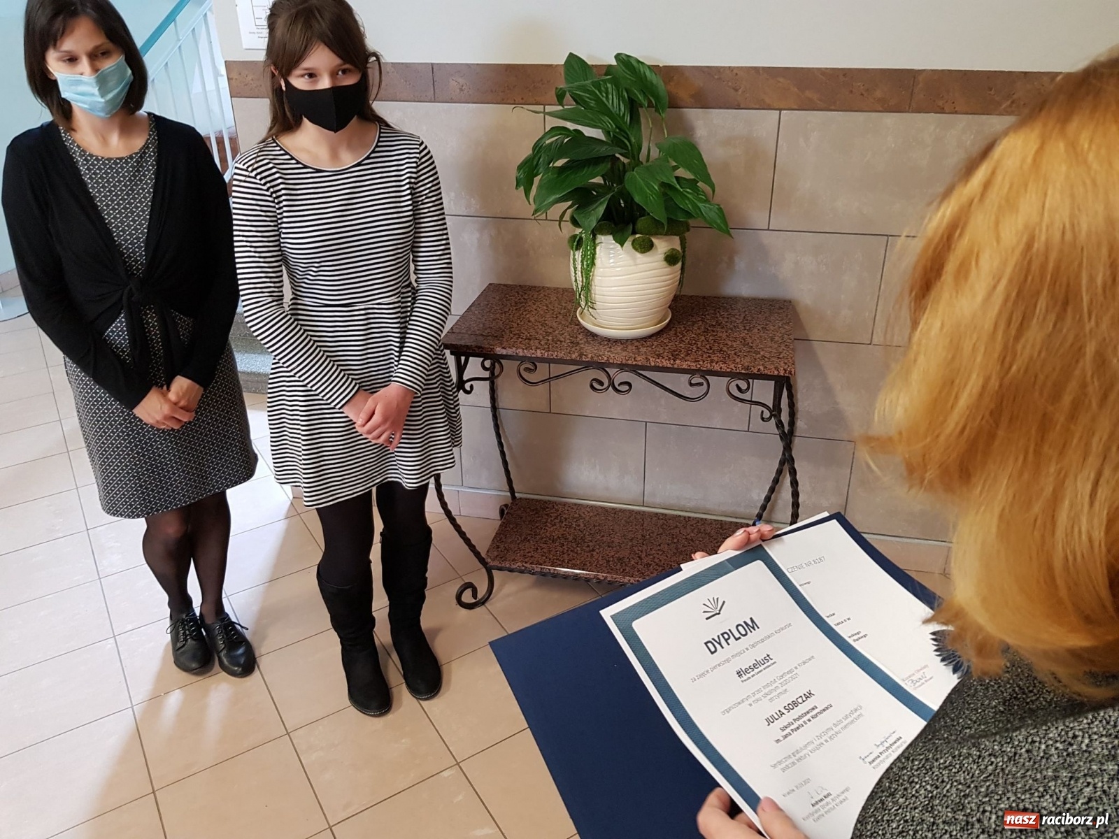 Zdjęcie w galerii na portalu naszraciborz.pl: Naukowe sukcesy Julii Sobczak wiadomości z regionu