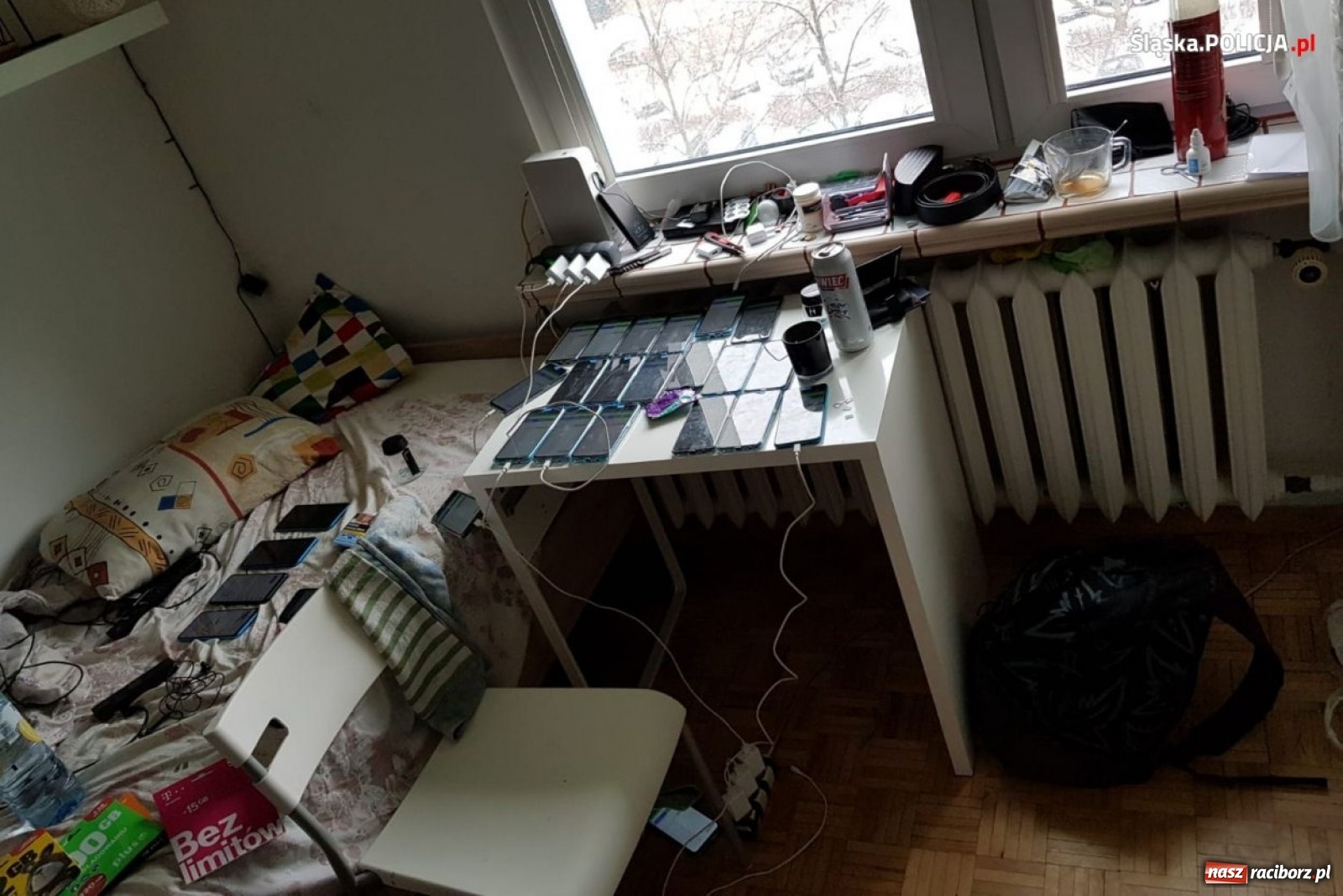 Zdjęcie w galerii na portalu naszraciborz.pl: Cyberprzestępcy w rękach policji. To oni wysyłali oszukańcze SMS-y wiadomości z regionu