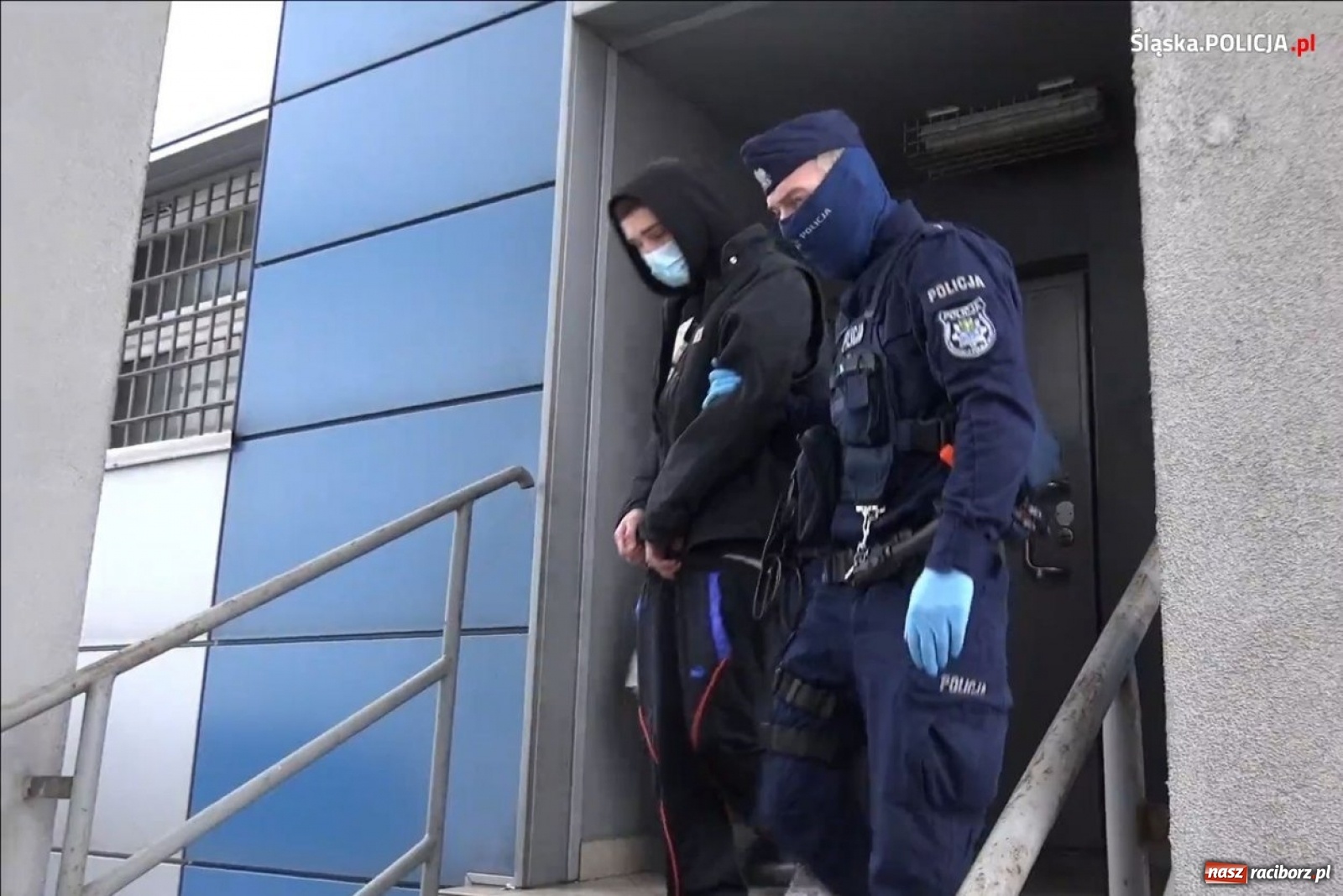 Zdjęcie w galerii na portalu naszraciborz.pl: Cyberprzestępcy w rękach policji. To oni wysyłali oszukańcze SMS-y wiadomości z regionu