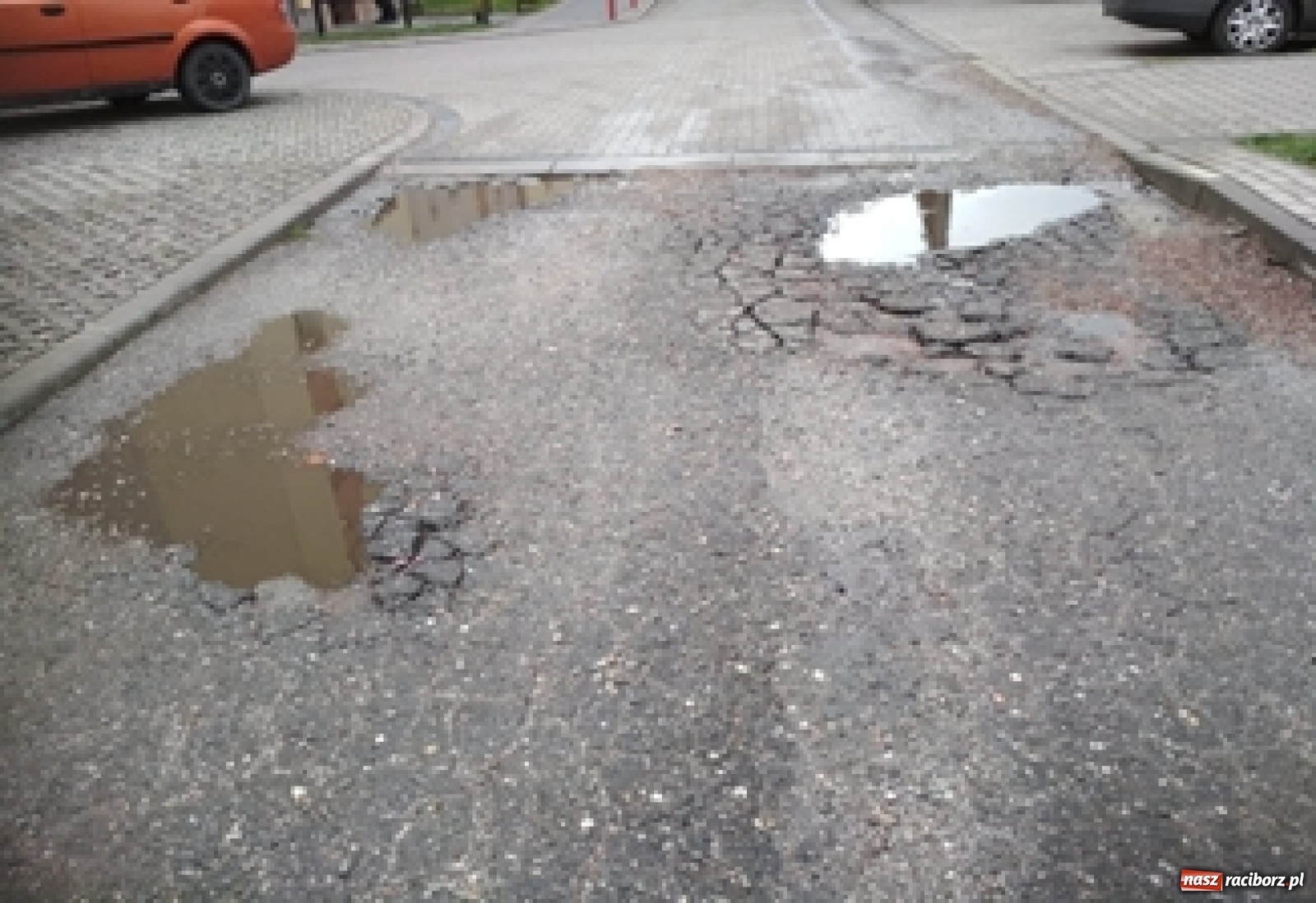 Zdjęcie w galerii na portalu naszraciborz.pl: Radna interpeluje, prezydent rozstrzygnął już przetarg wiadomości z regionu