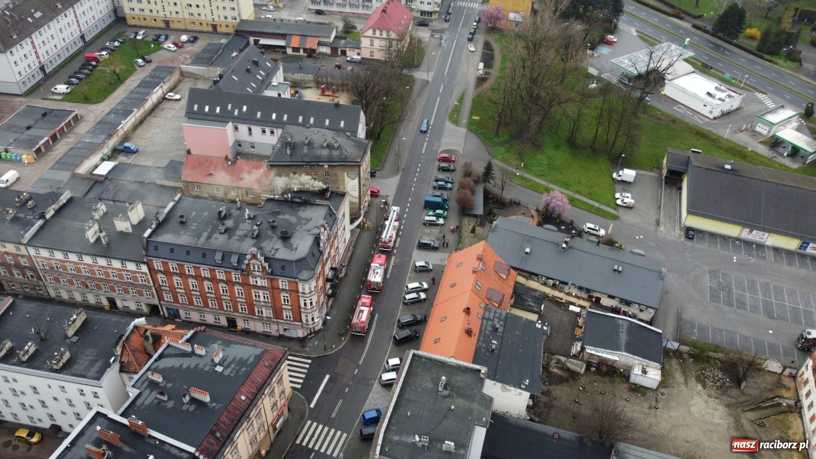 Zdjęcie w galerii na portalu naszraciborz.pl: Raport 998. Zapach dymu zaniepokoił sąsiadów wiadomości z regionu