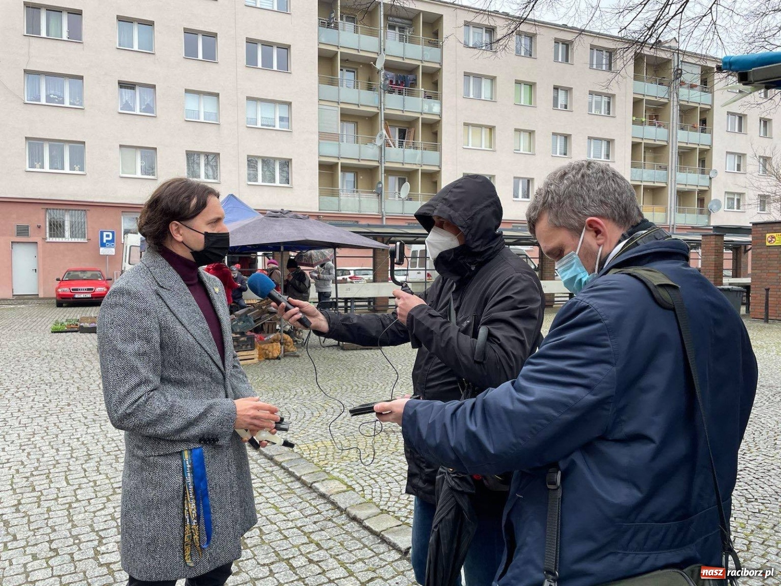 Zdjęcie w galerii na portalu naszraciborz.pl: Brukselskie prezenty europosła Kohuta [FOTO] wiadomości z regionu
