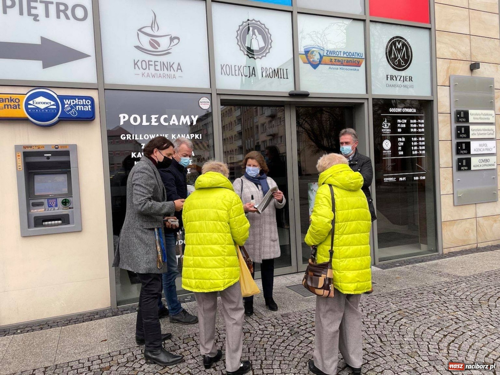 Zdjęcie w galerii na portalu naszraciborz.pl: Brukselskie prezenty europosła Kohuta [FOTO] wiadomości z regionu