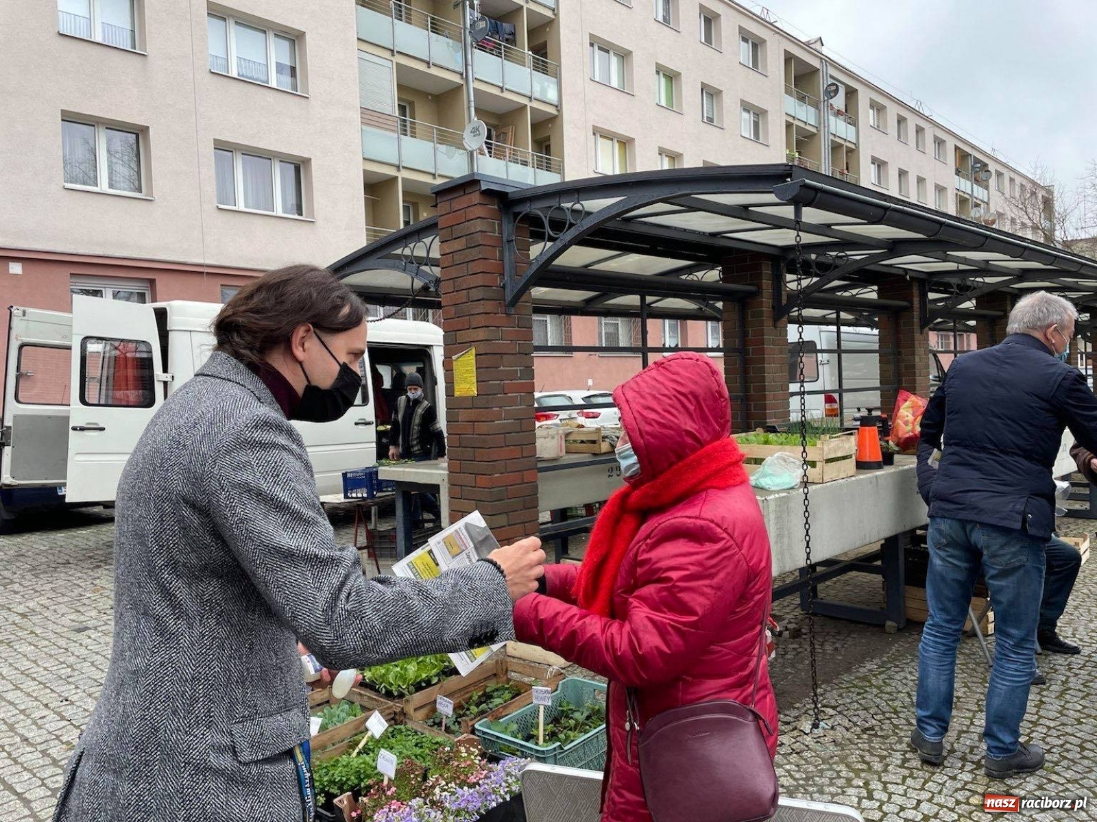 Zdjęcie w galerii na portalu naszraciborz.pl: Brukselskie prezenty europosła Kohuta [FOTO] wiadomości z regionu