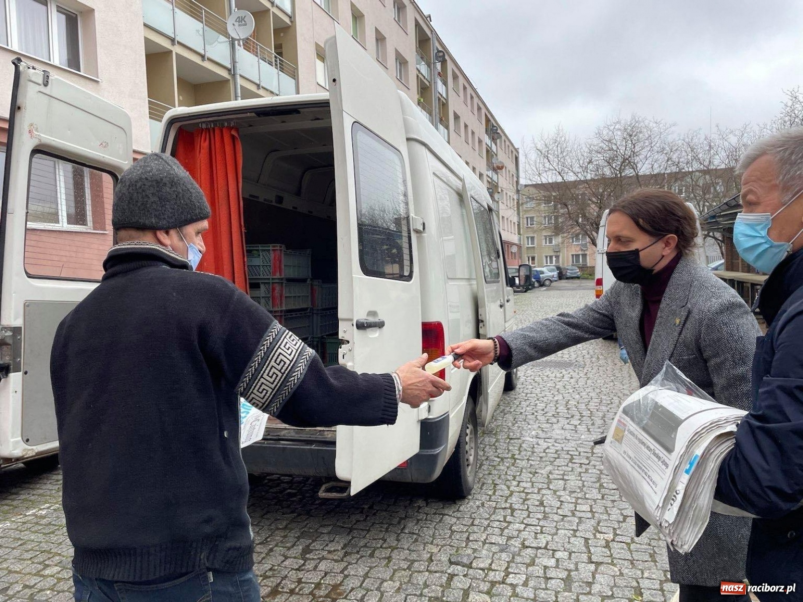 Zdjęcie w galerii na portalu naszraciborz.pl: Brukselskie prezenty europosła Kohuta [FOTO] wiadomości z regionu