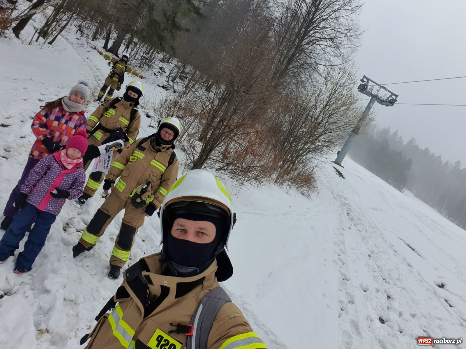 Zdjęcie w galerii na portalu naszraciborz.pl: OSP Samborowice w drodze na szczyty [FOTO] wiadomości z regionu