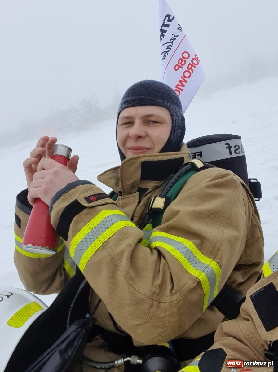 Zdjęcie w galerii na portalu naszraciborz.pl: OSP Samborowice w drodze na szczyty [FOTO] wiadomości z regionu