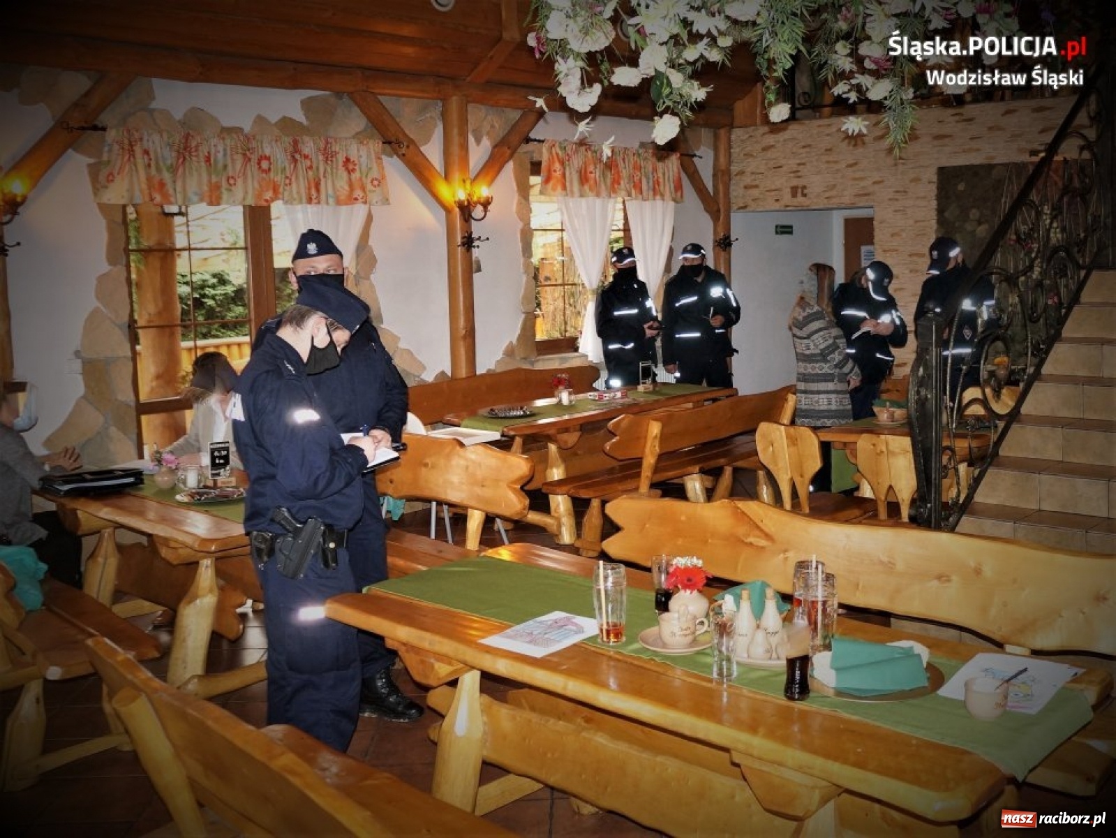 Zdjęcie w galerii na portalu naszraciborz.pl: Policja przerwała nielegalne przyjęcie wiadomości z regionu