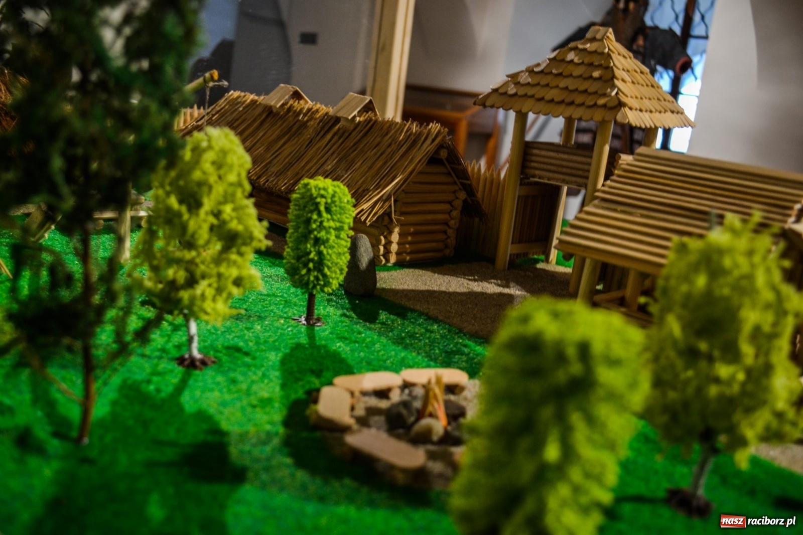 Zdjęcie w galerii na portalu naszraciborz.pl: Tak docelowo ma wyglądać średniowieczny gród pod Oborą wiadomości z regionu