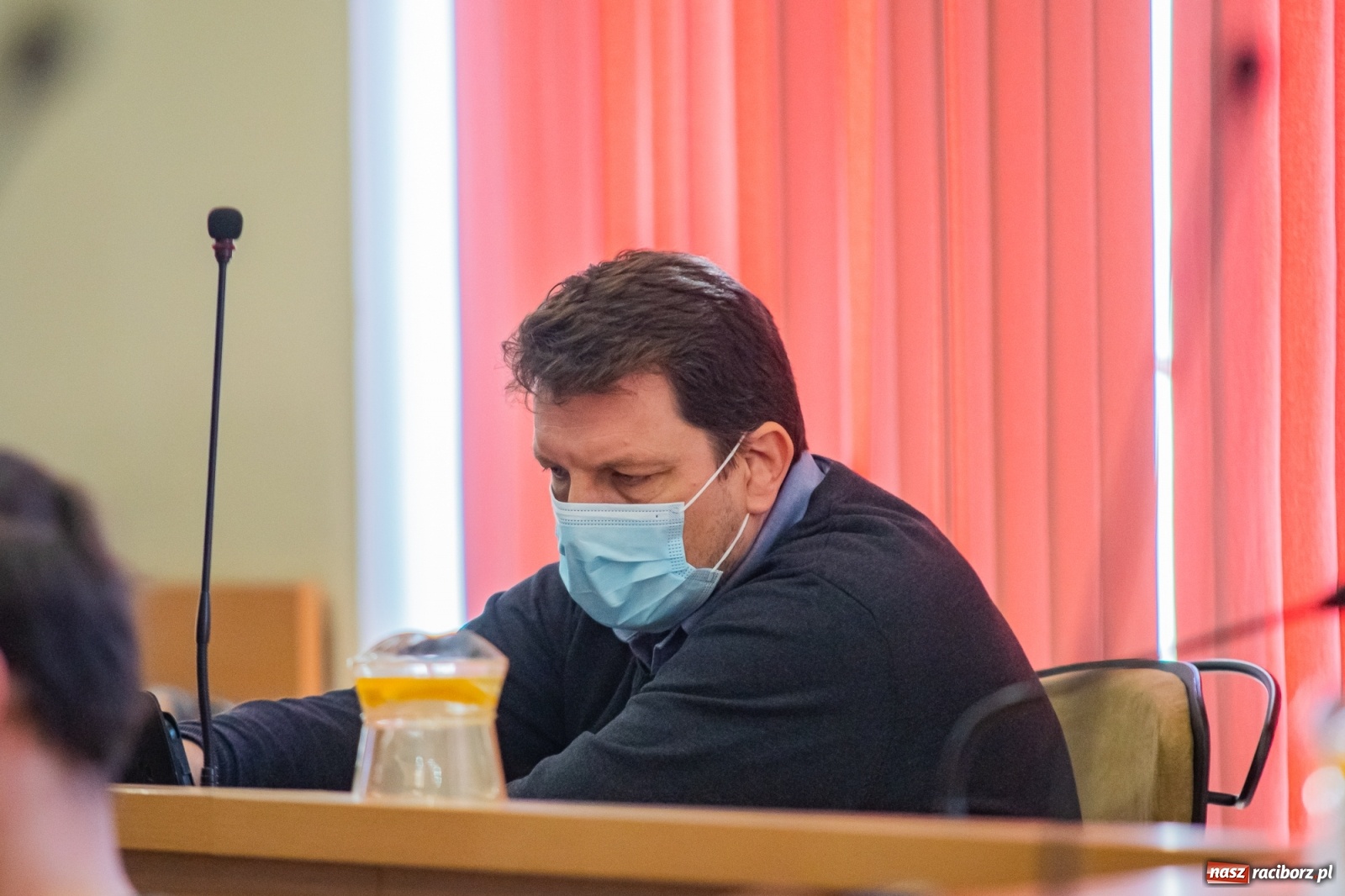 Zdjęcie w galerii na portalu naszraciborz.pl: Deficyt szybko rośnie. Obradowała komisja gospodarki wiadomości z regionu