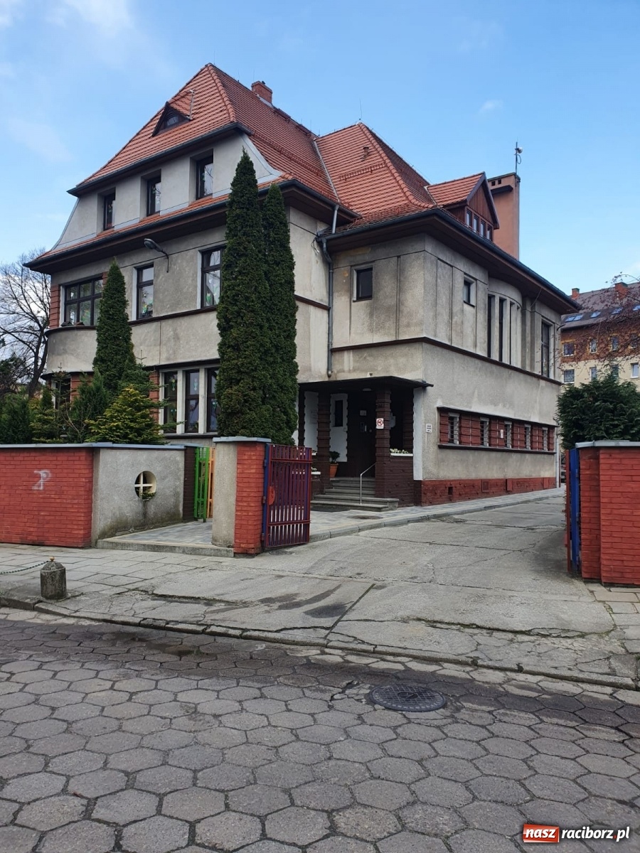 Zdjęcie w galerii na portalu naszraciborz.pl: Przedszkolaki z Kochanowskiego będą miały dwa place zabaw wiadomości z regionu