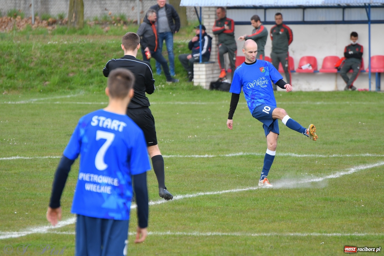 Zdjęcie w galerii na portalu naszraciborz.pl: Lider z Raszczyc mocniejszy od Pietrowic Wielkich wiadomości z regionu