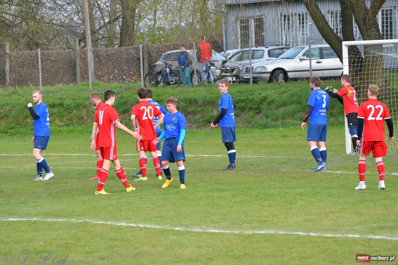 Zdjęcie w galerii na portalu naszraciborz.pl: Lider z Raszczyc mocniejszy od Pietrowic Wielkich wiadomości z regionu
