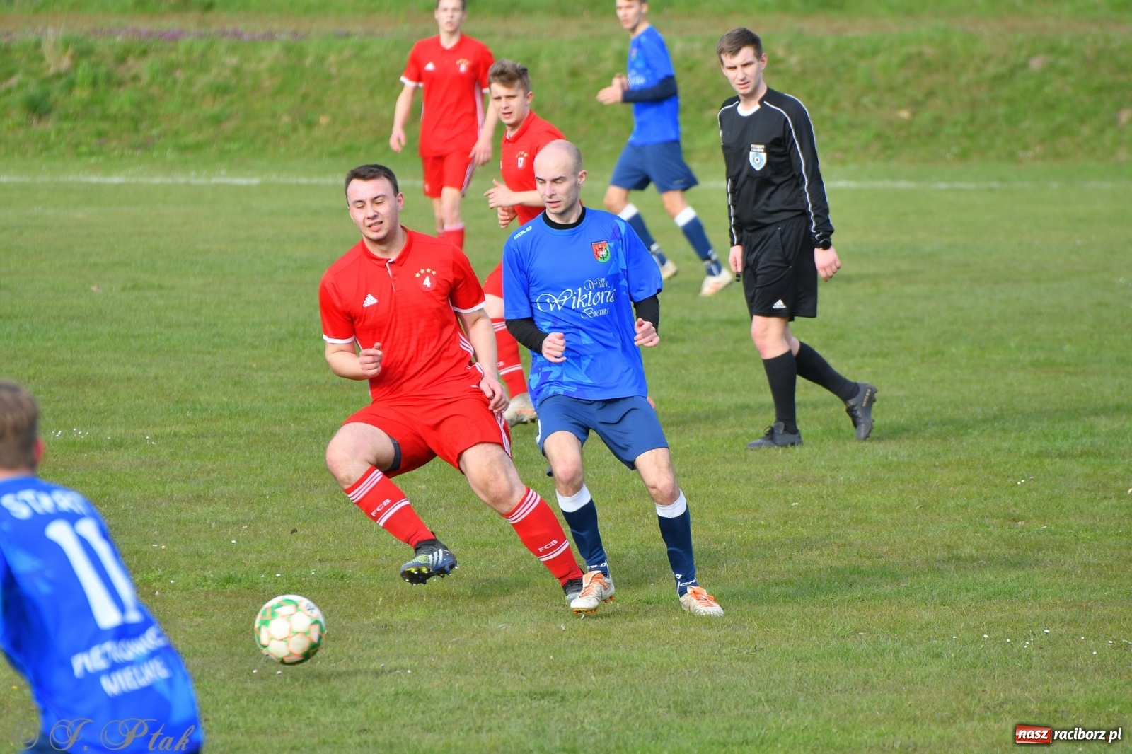 Zdjęcie w galerii na portalu naszraciborz.pl: Lider z Raszczyc mocniejszy od Pietrowic Wielkich wiadomości z regionu