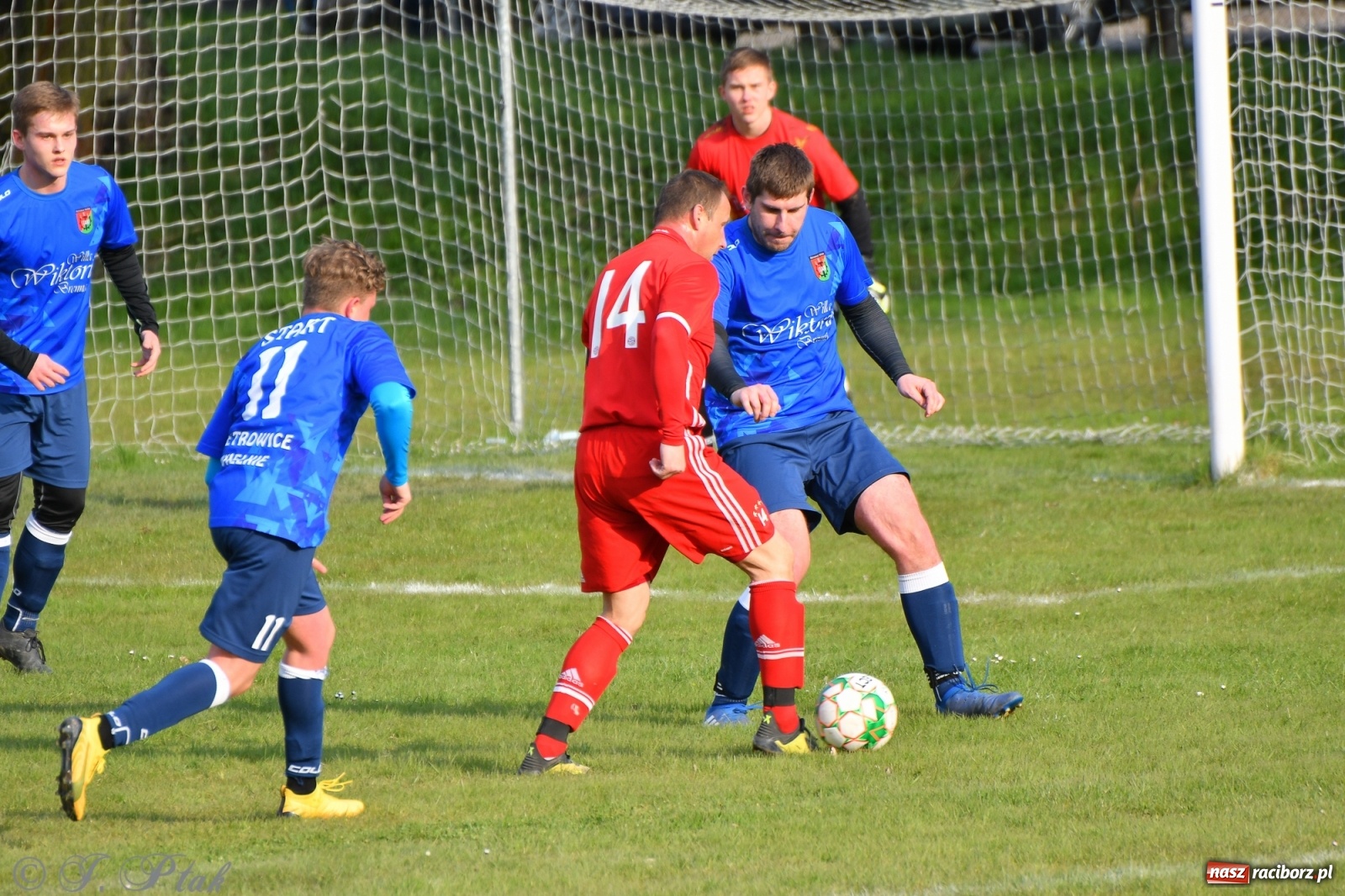 Zdjęcie w galerii na portalu naszraciborz.pl: Lider z Raszczyc mocniejszy od Pietrowic Wielkich wiadomości z regionu