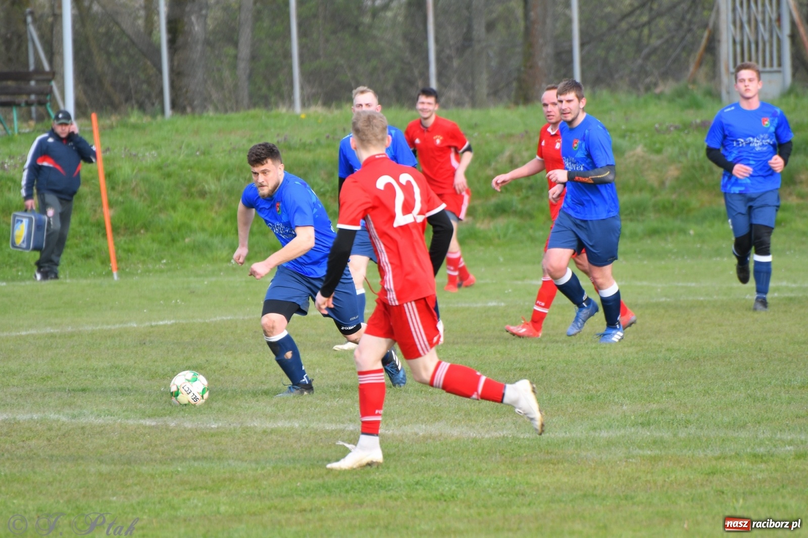 Zdjęcie w galerii na portalu naszraciborz.pl: Lider z Raszczyc mocniejszy od Pietrowic Wielkich wiadomości z regionu