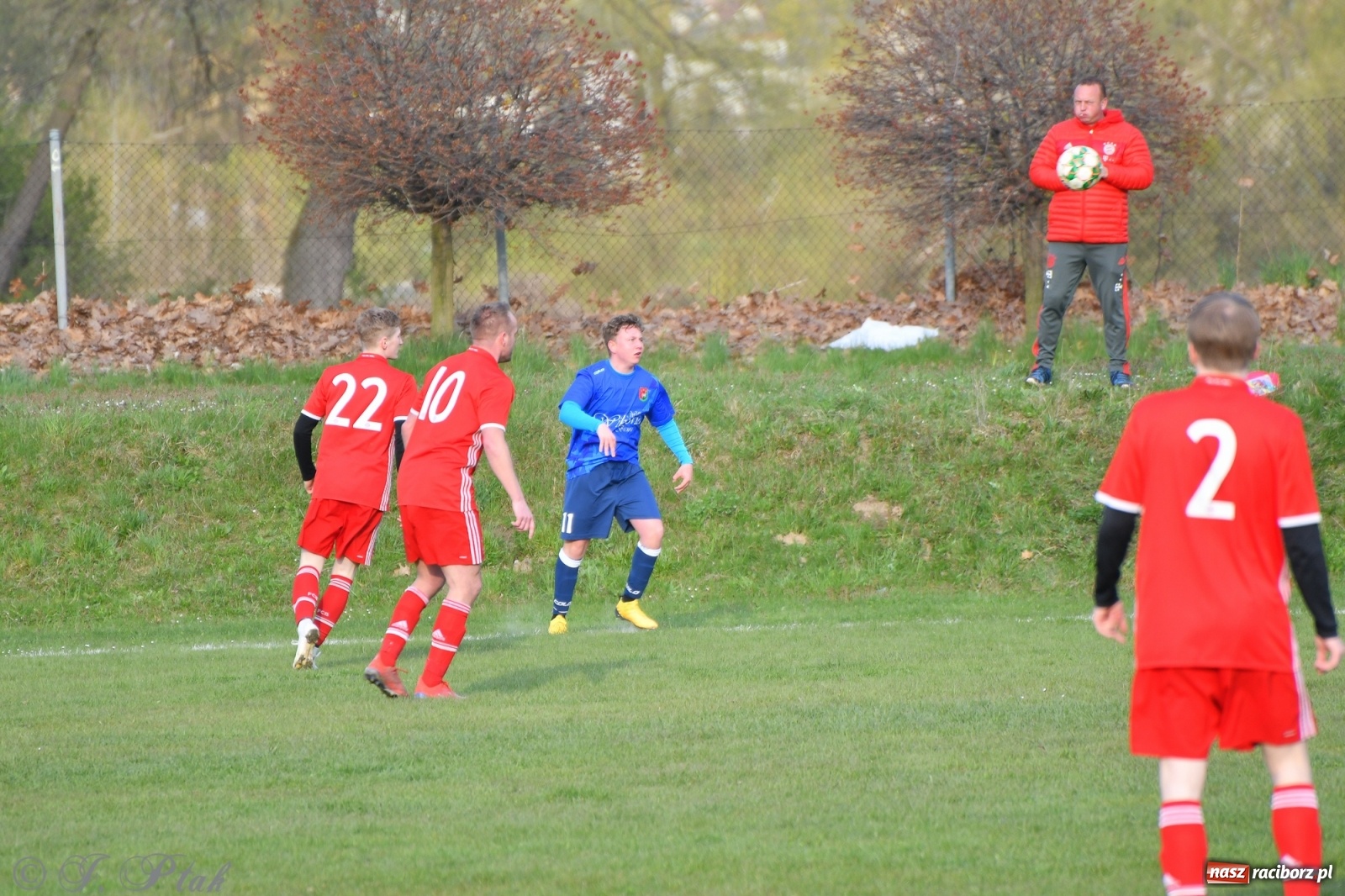 Zdjęcie w galerii na portalu naszraciborz.pl: Lider z Raszczyc mocniejszy od Pietrowic Wielkich wiadomości z regionu