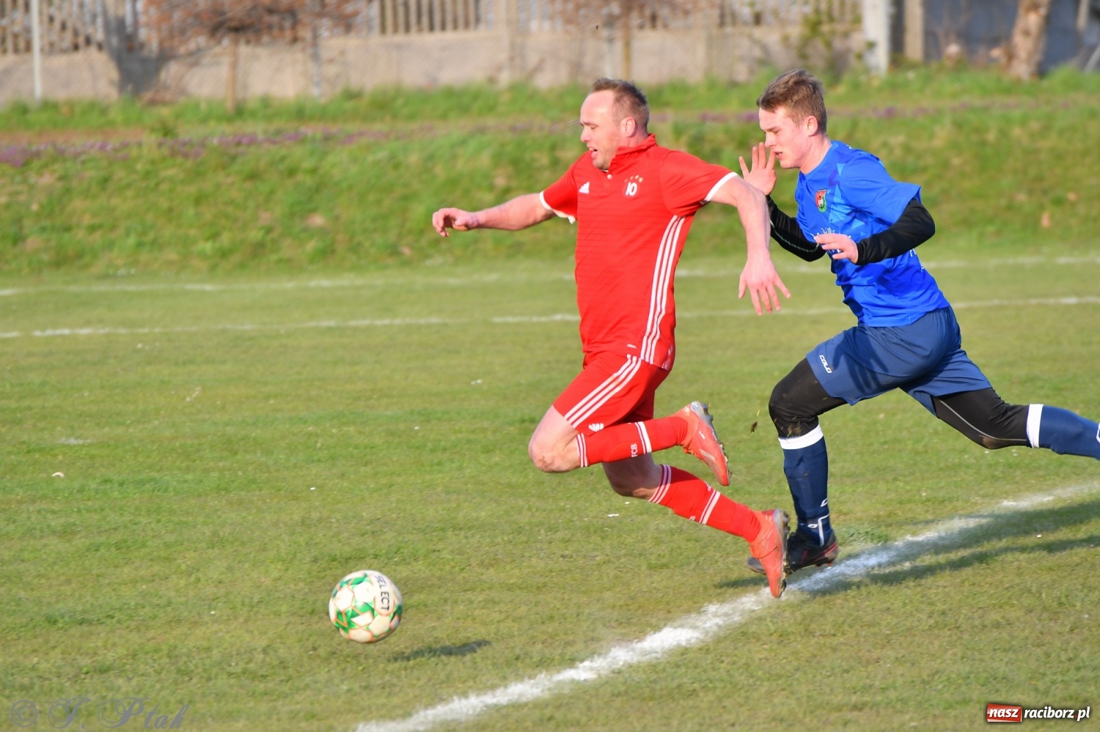 Zdjęcie w galerii na portalu naszraciborz.pl: Lider z Raszczyc mocniejszy od Pietrowic Wielkich wiadomości z regionu