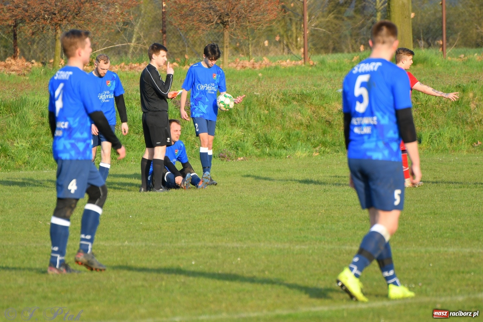 Zdjęcie w galerii na portalu naszraciborz.pl: Lider z Raszczyc mocniejszy od Pietrowic Wielkich wiadomości z regionu