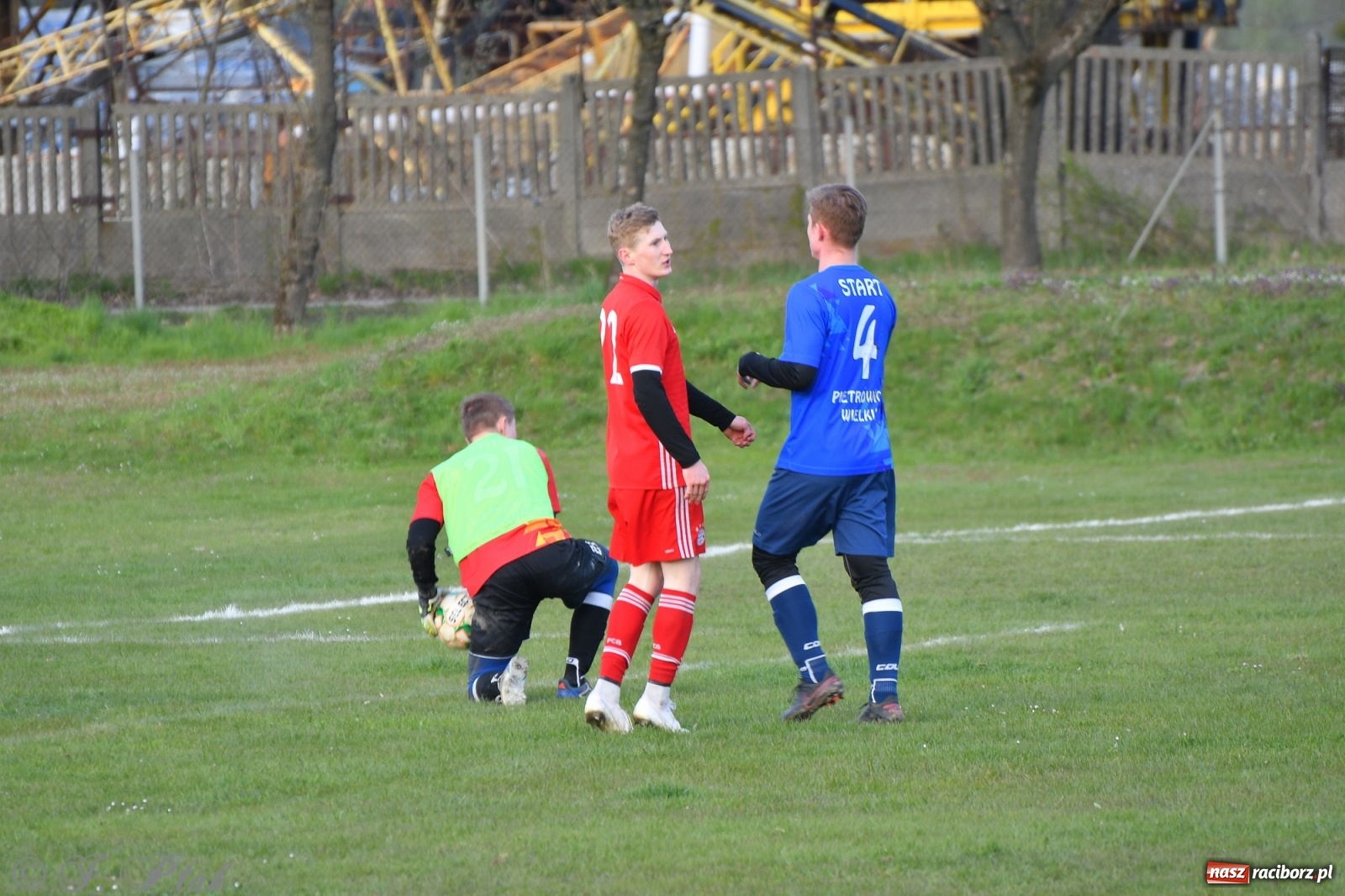 Zdjęcie w galerii na portalu naszraciborz.pl: Lider z Raszczyc mocniejszy od Pietrowic Wielkich wiadomości z regionu