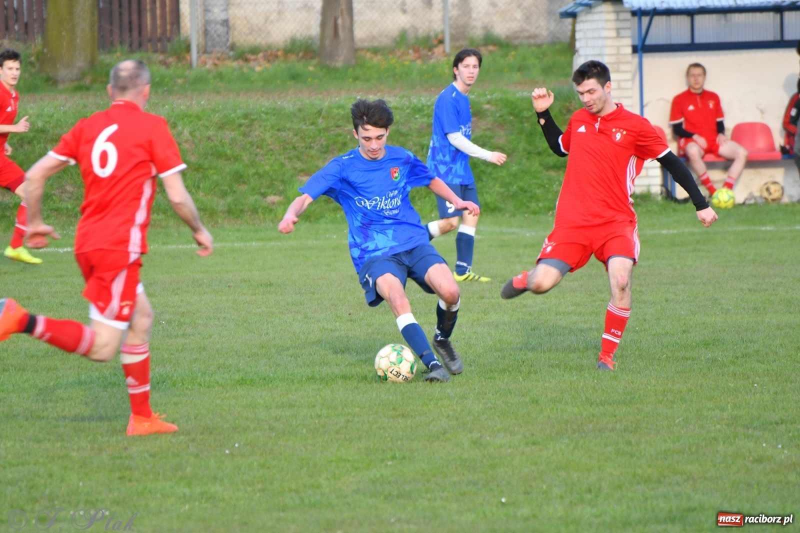 Zdjęcie w galerii na portalu naszraciborz.pl: Lider z Raszczyc mocniejszy od Pietrowic Wielkich wiadomości z regionu