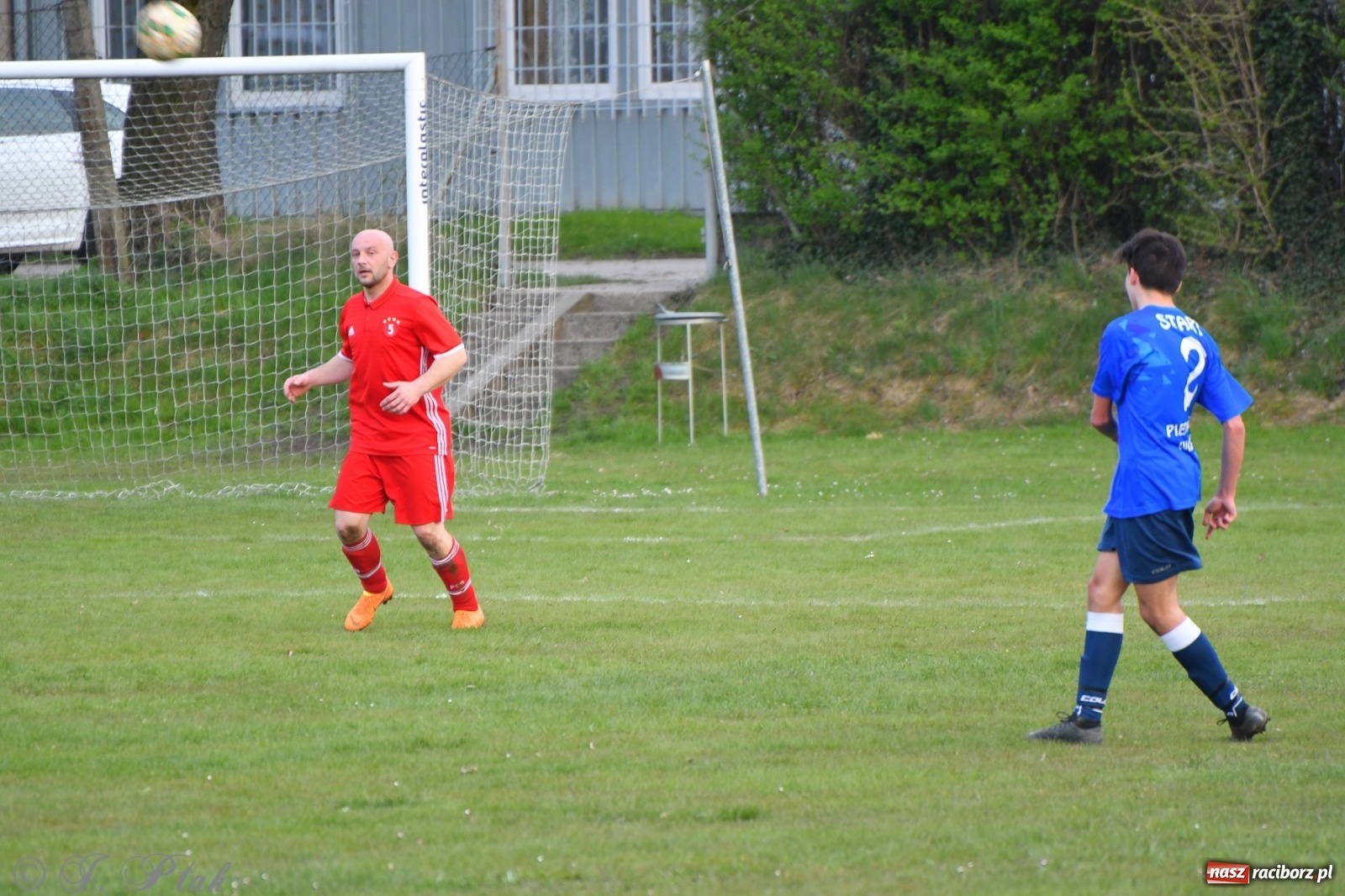 Zdjęcie w galerii na portalu naszraciborz.pl: Lider z Raszczyc mocniejszy od Pietrowic Wielkich wiadomości z regionu