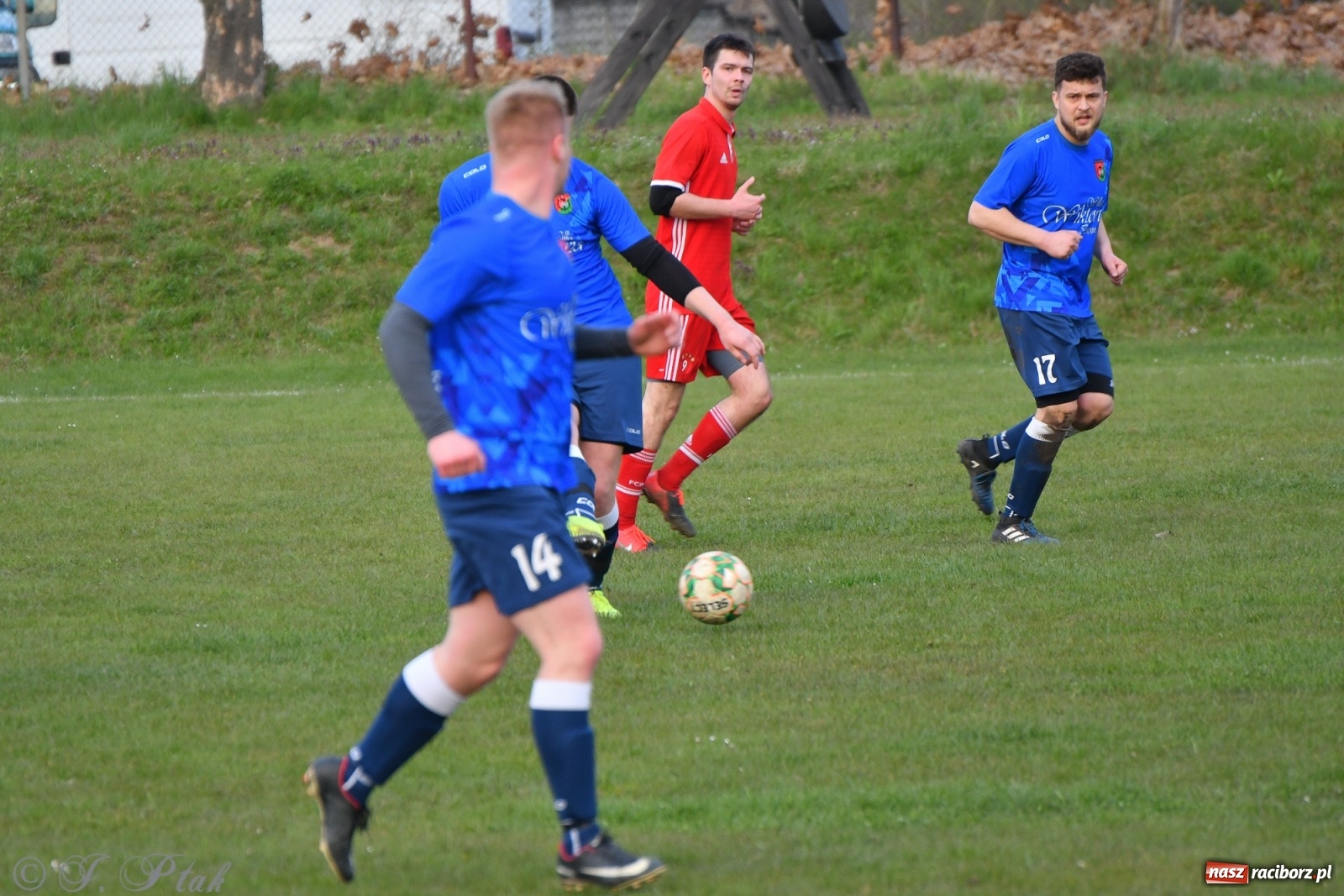 Zdjęcie w galerii na portalu naszraciborz.pl: Lider z Raszczyc mocniejszy od Pietrowic Wielkich wiadomości z regionu