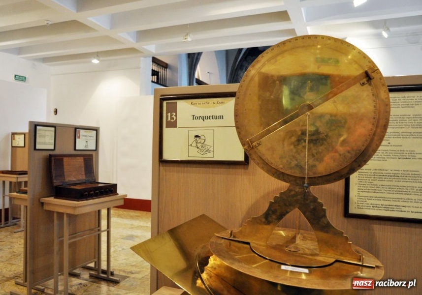 Zdjęcie w galerii na portalu naszraciborz.pl: Na tej wystawie trzeba krzyczeć wiadomości z regionu