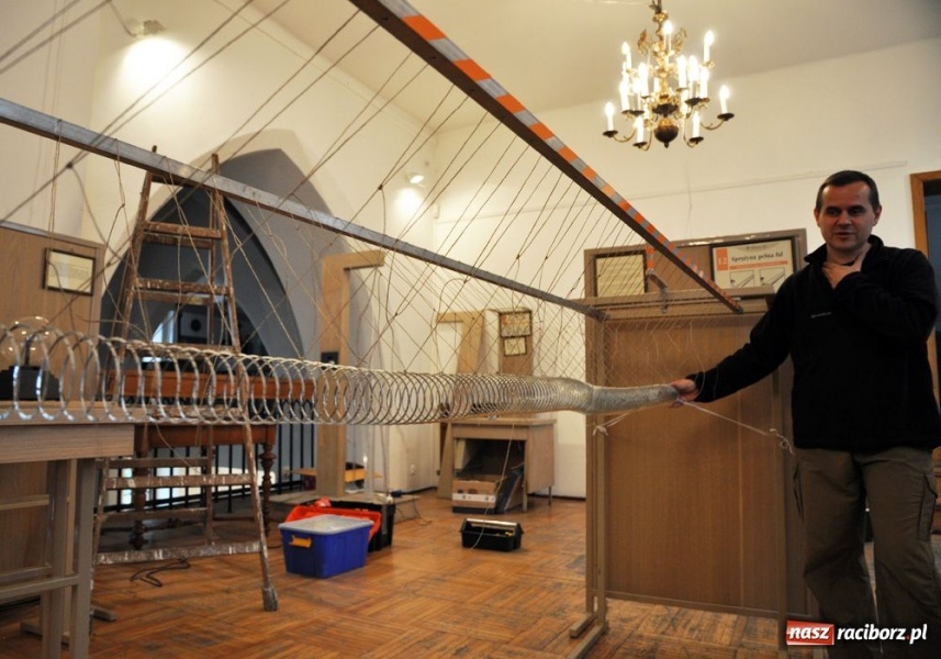 Zdjęcie w galerii na portalu naszraciborz.pl: Na tej wystawie trzeba krzyczeć wiadomości z regionu