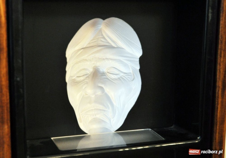 Zdjęcie w galerii na portalu naszraciborz.pl: Na tej wystawie trzeba krzyczeć wiadomości z regionu