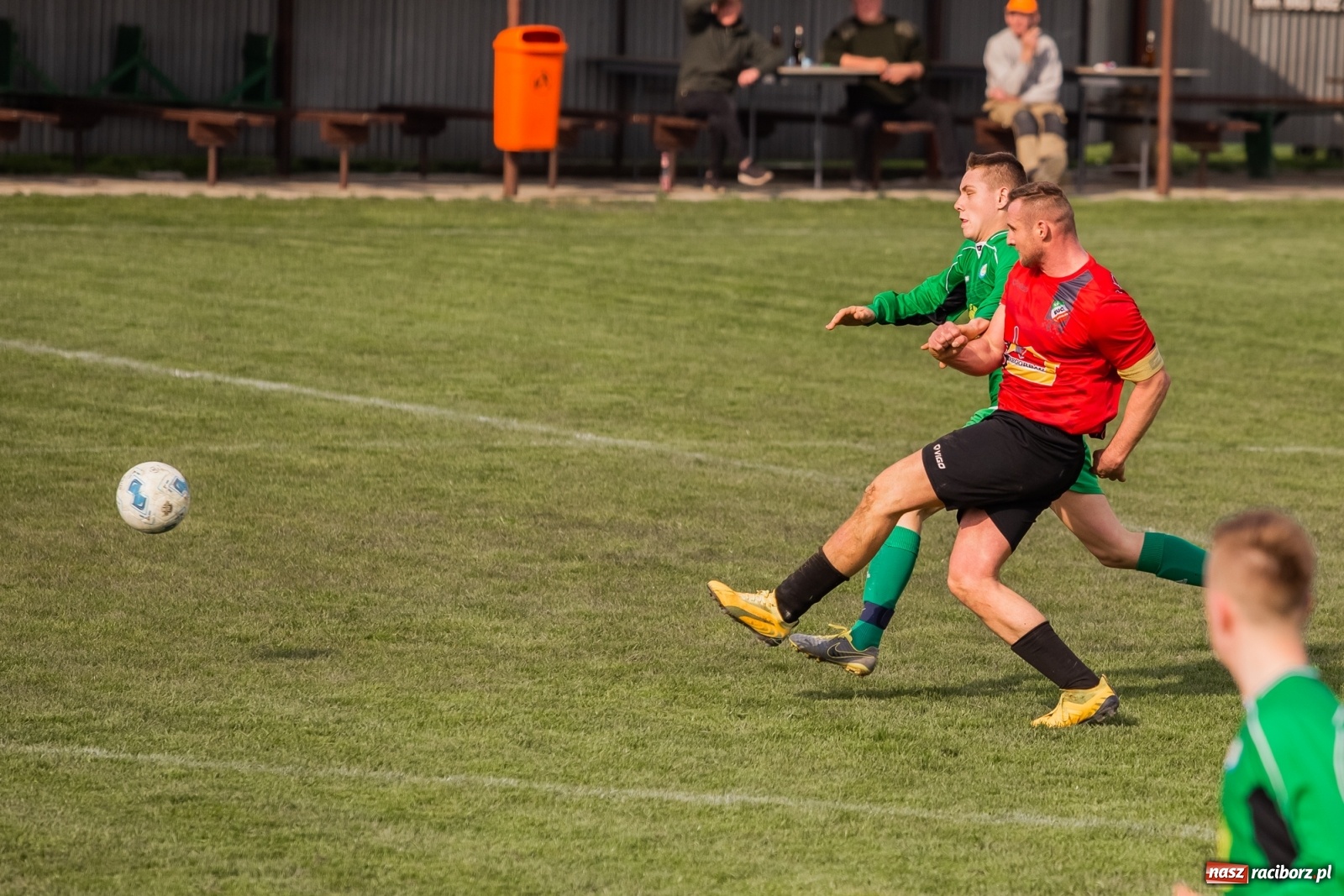Zdjęcie w galerii na portalu naszraciborz.pl: C klasa. Ruch lepszy na starcie rundy wiosennej [FOTO] wiadomości z regionu
