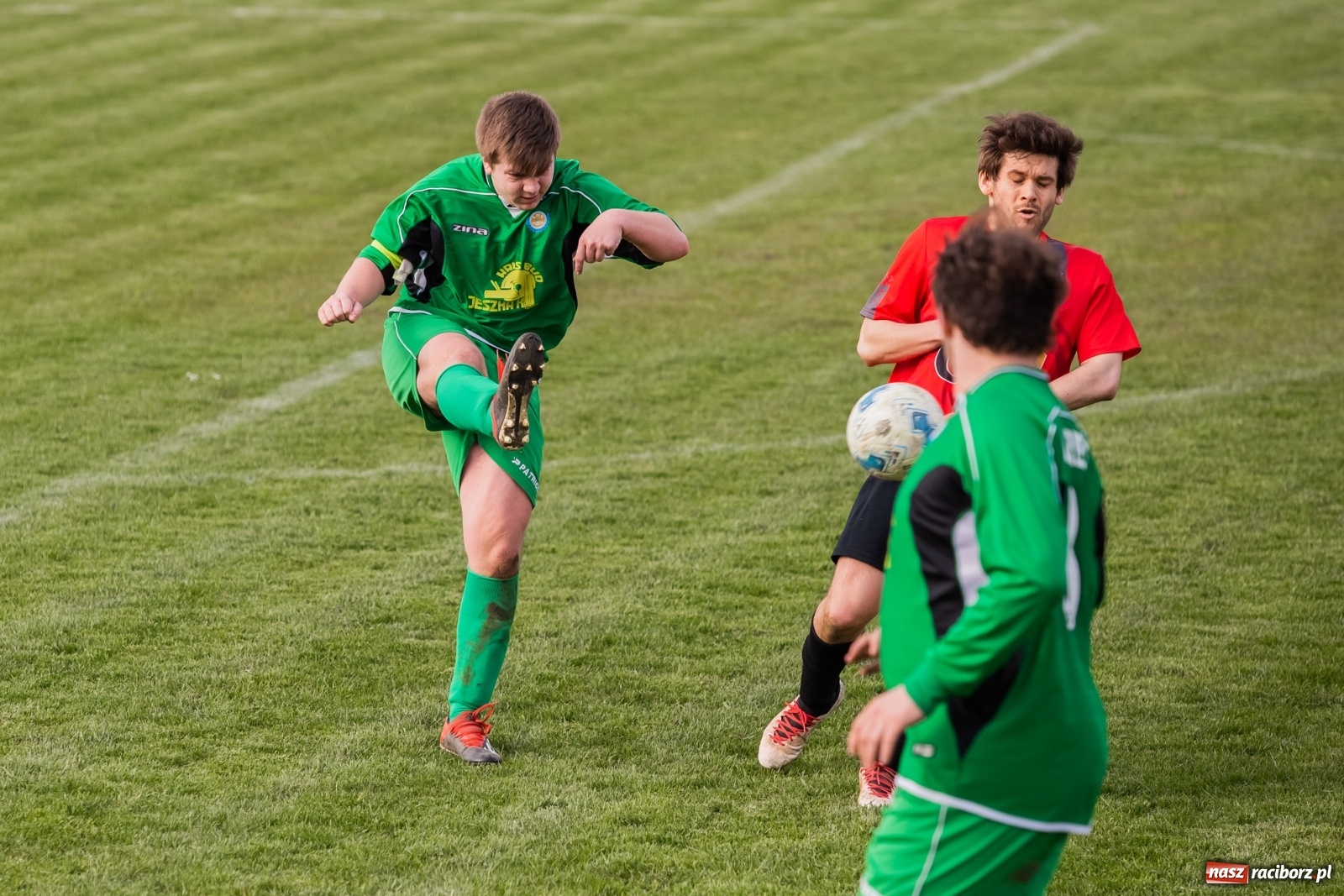 Zdjęcie w galerii na portalu naszraciborz.pl: C klasa. Ruch lepszy na starcie rundy wiosennej [FOTO] wiadomości z regionu
