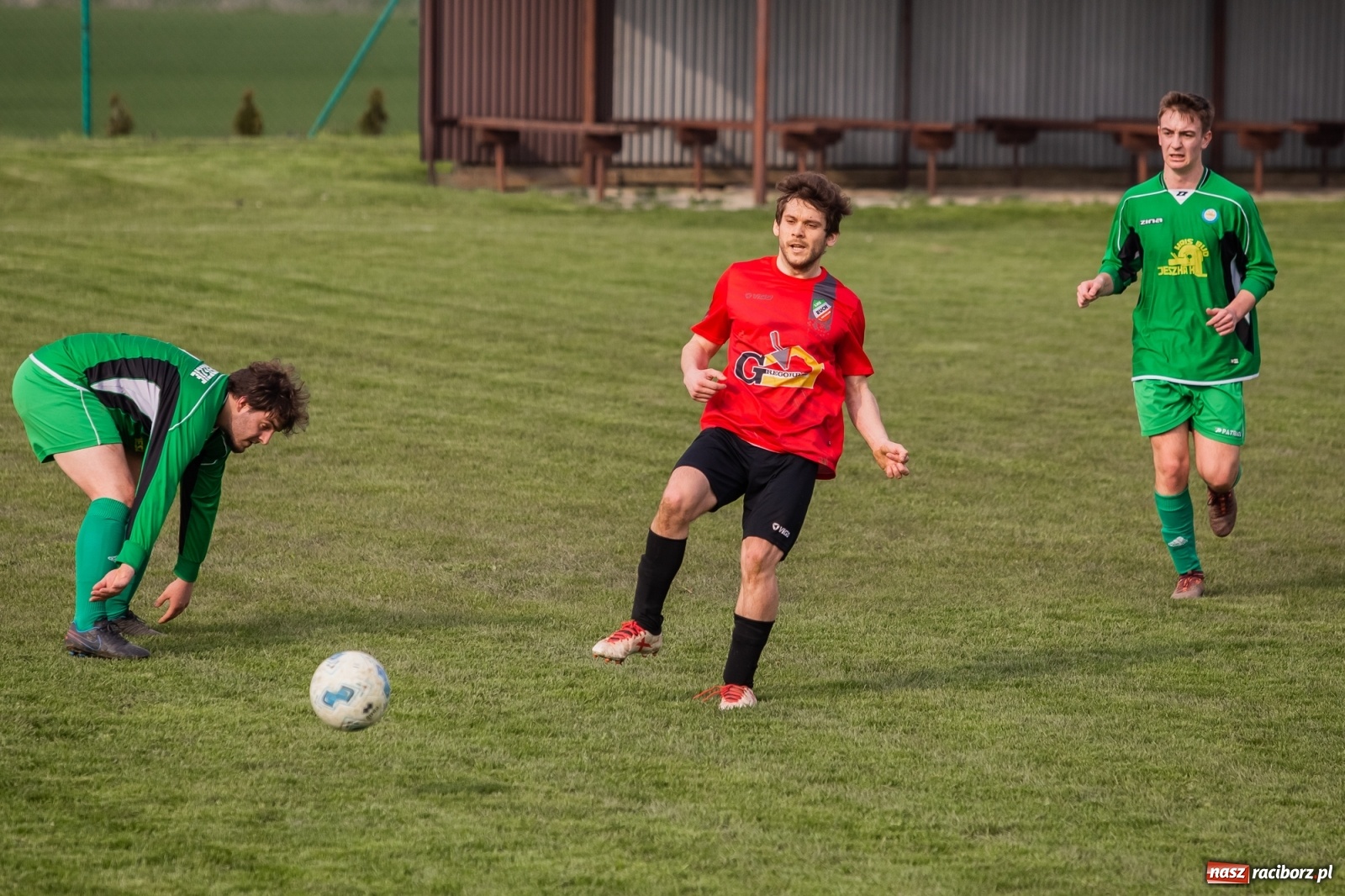 Zdjęcie w galerii na portalu naszraciborz.pl: C klasa. Ruch lepszy na starcie rundy wiosennej [FOTO] wiadomości z regionu